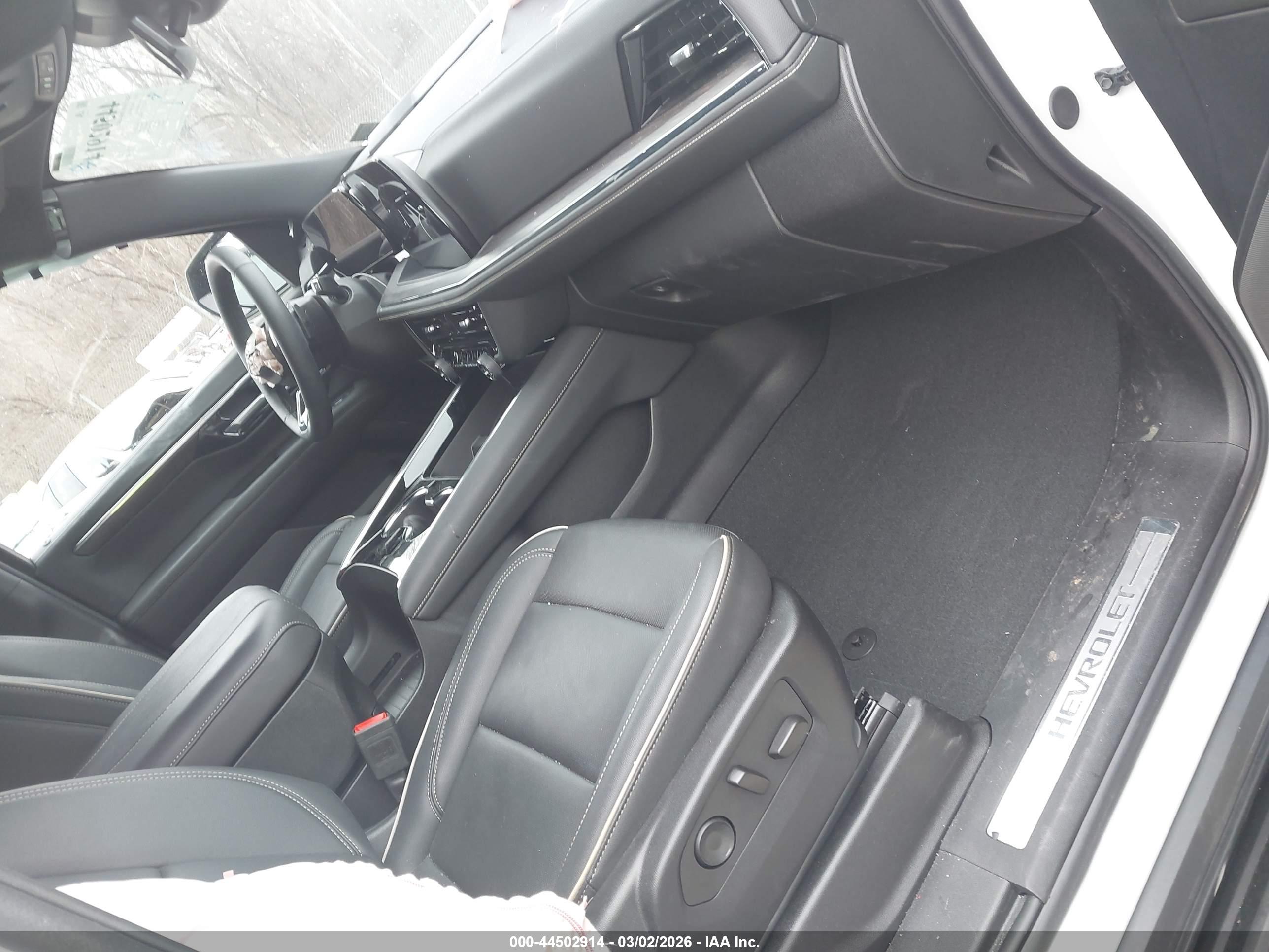 CHEVROLET TAHOE image 5