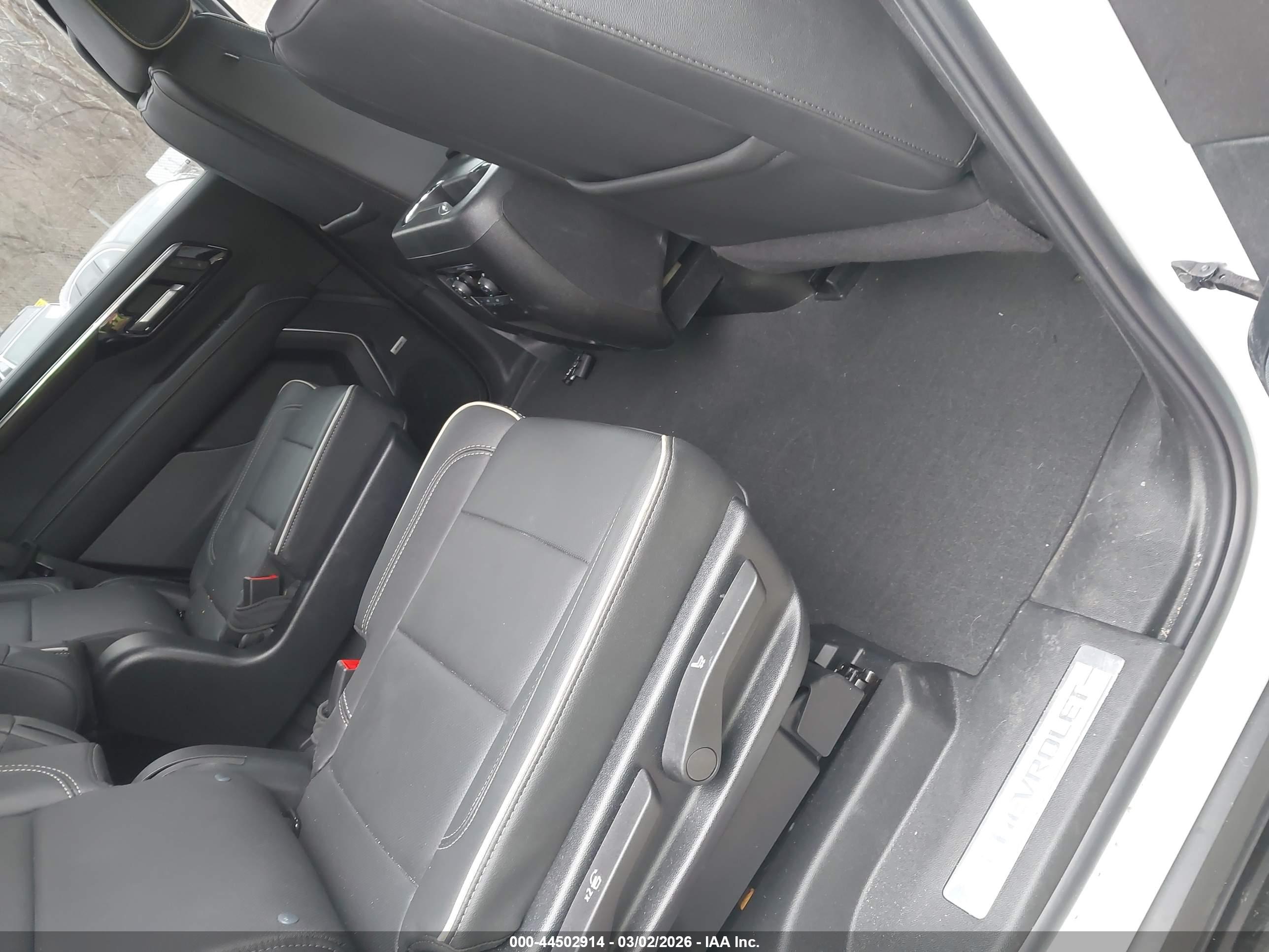CHEVROLET TAHOE image 8