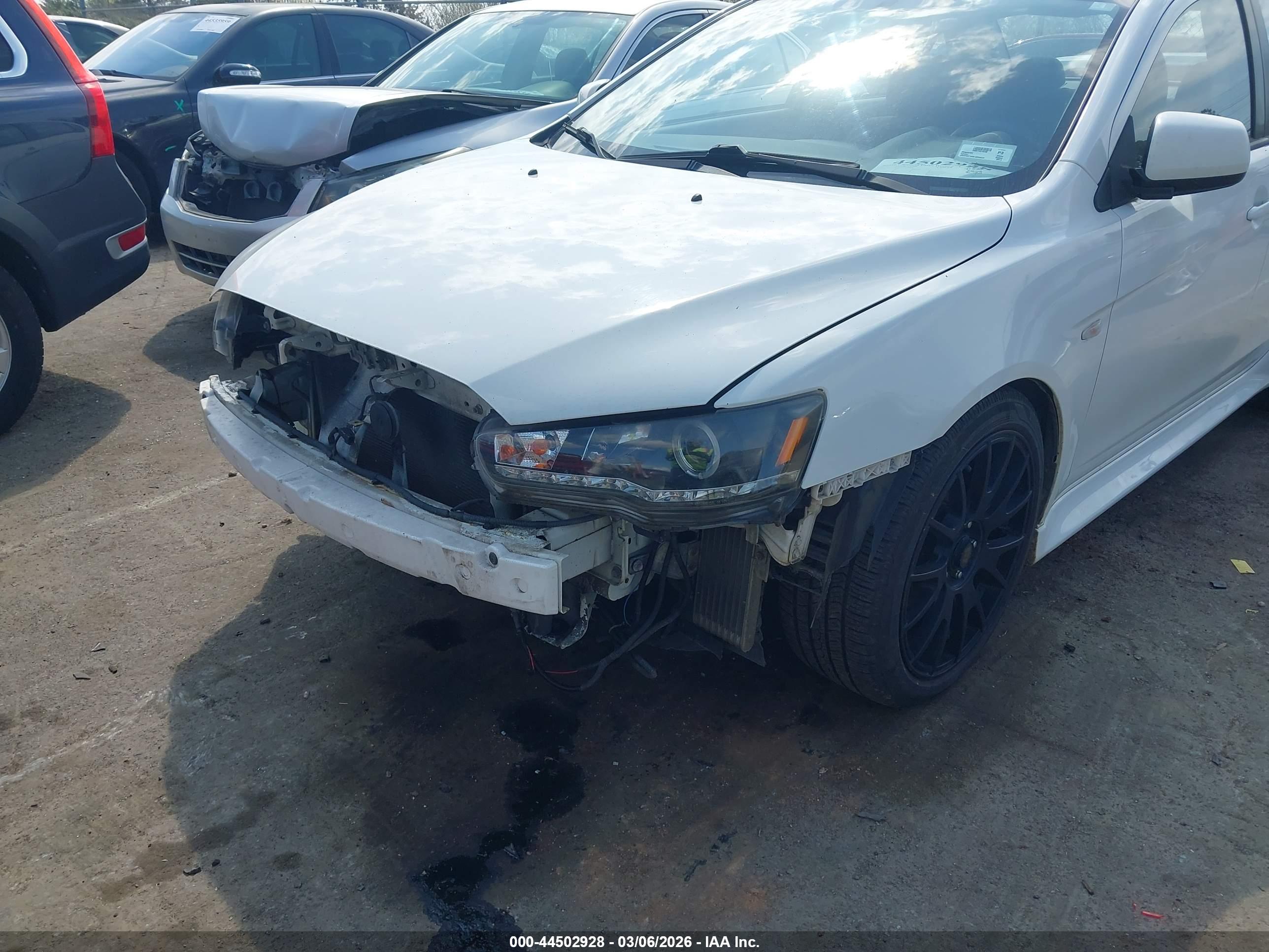 MITSUBISHI LANCER image 6