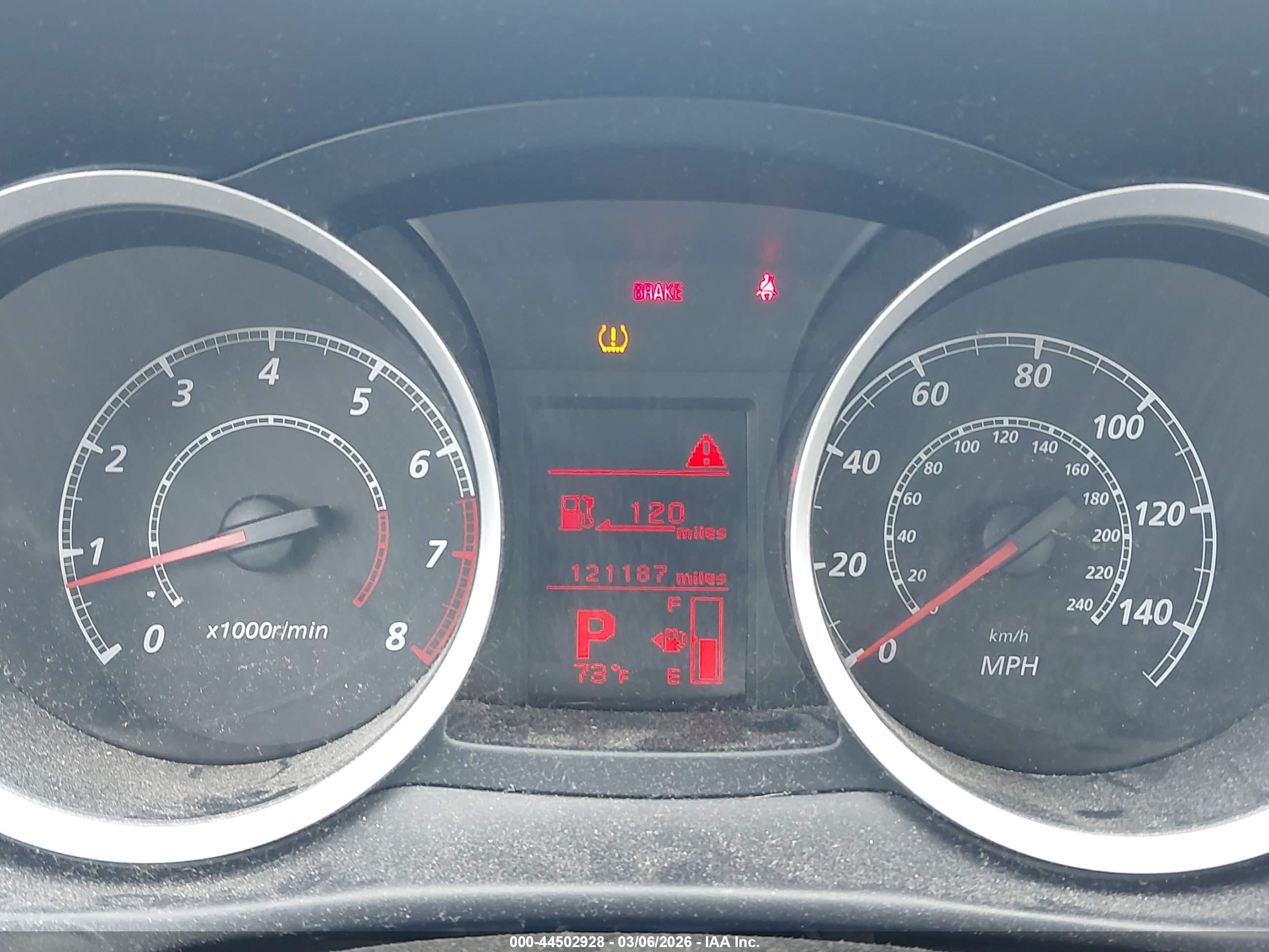 MITSUBISHI LANCER image 7