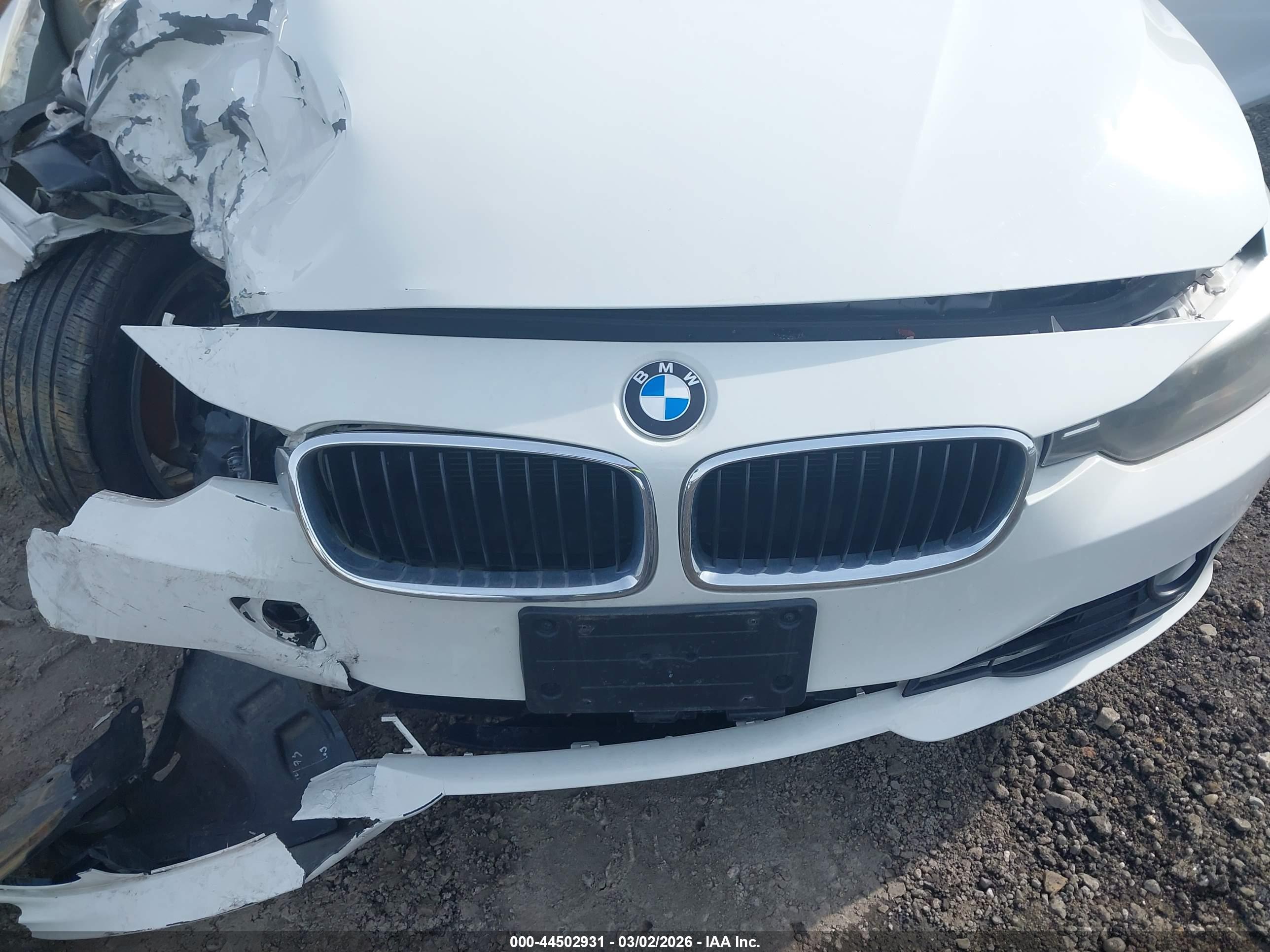 BMW 328I image 10