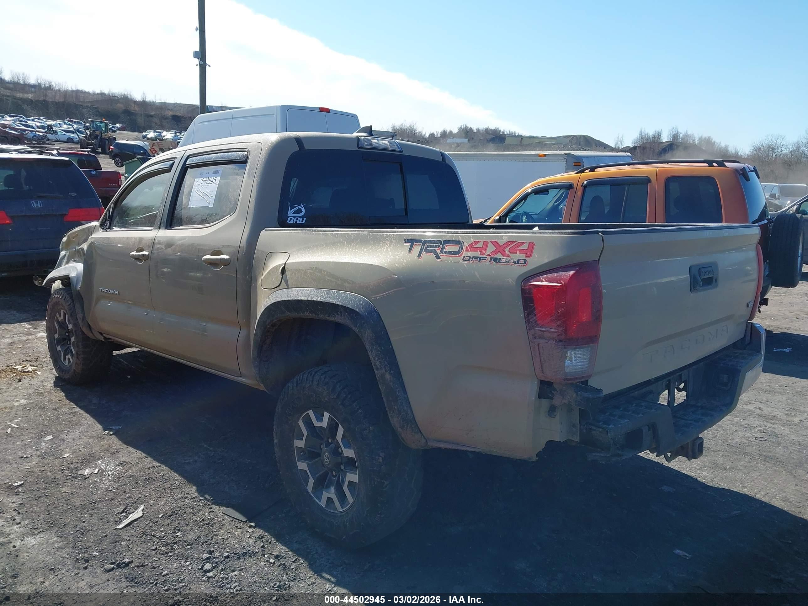 TOYOTA TACOMA image 3