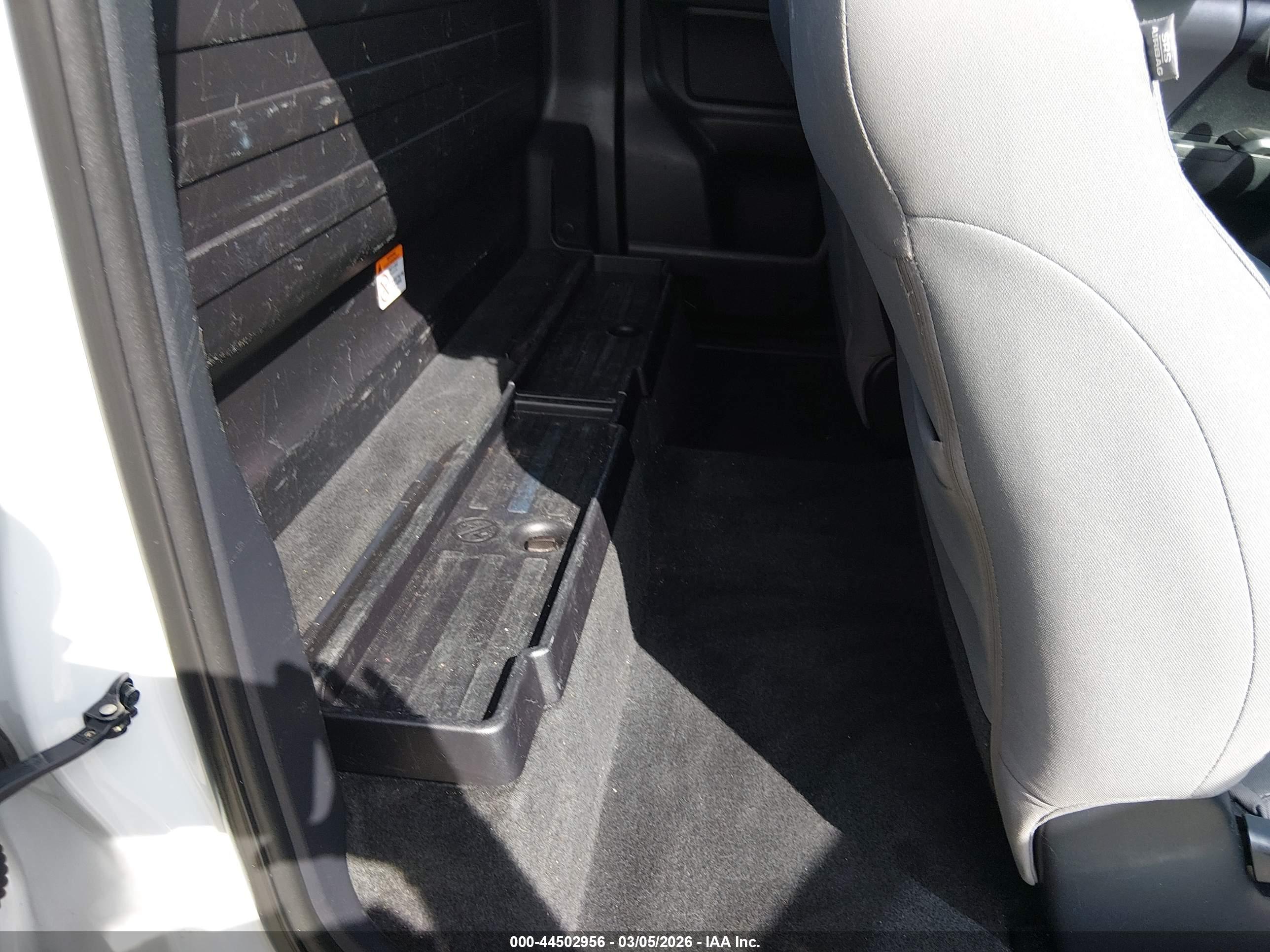 TOYOTA TACOMA image 8