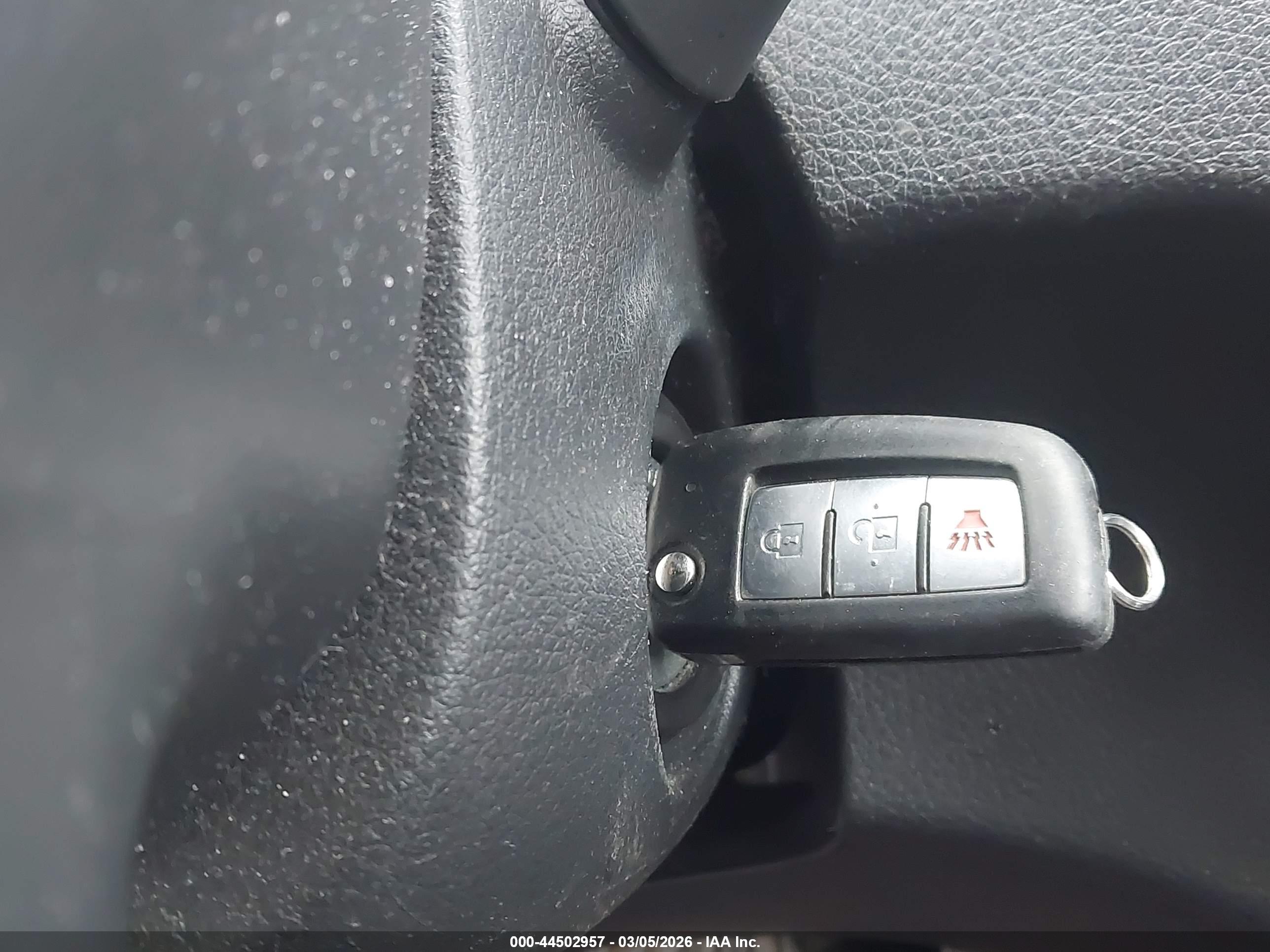 NISSAN ROGUE image 11