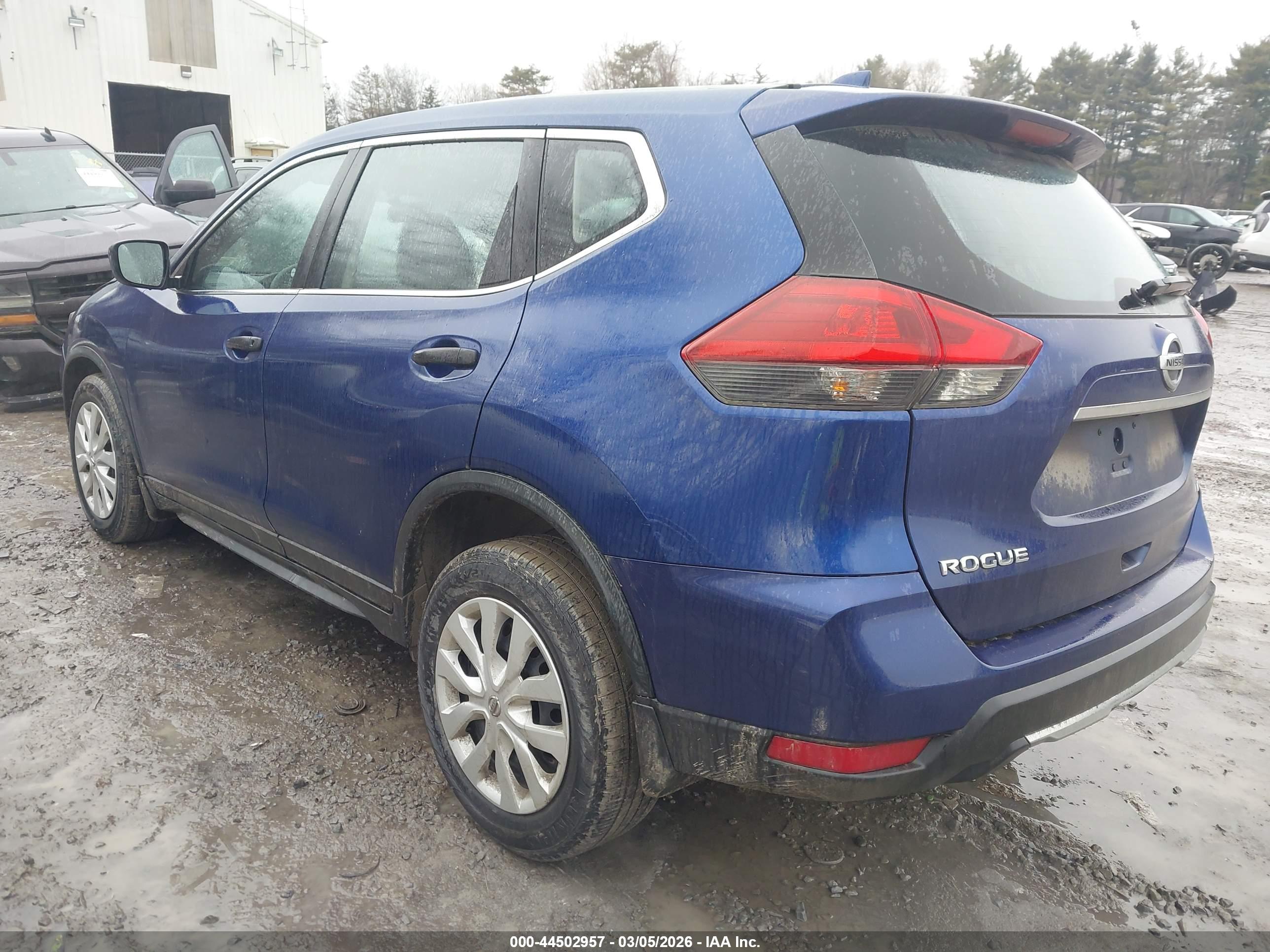 NISSAN ROGUE image 3