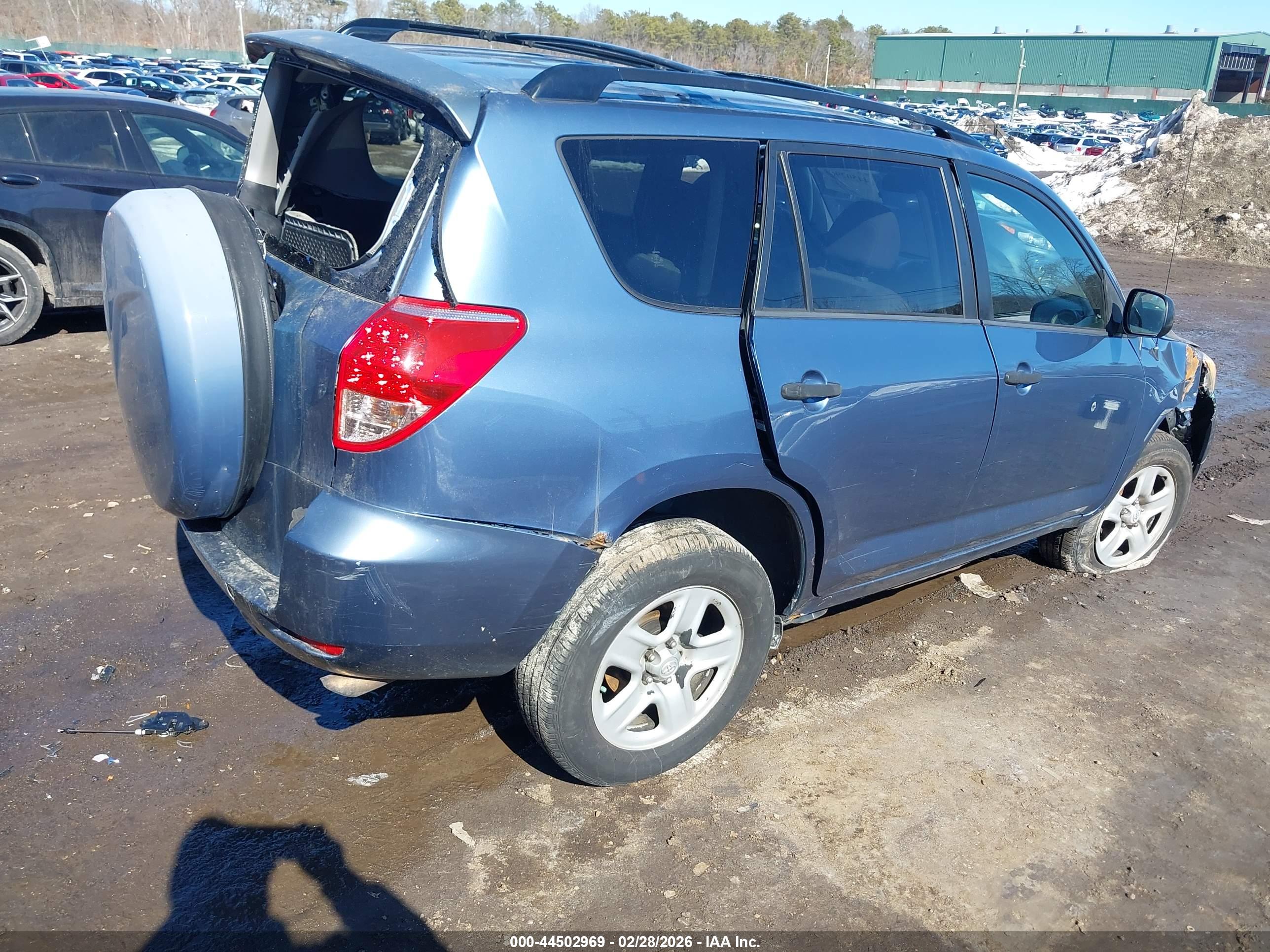TOYOTA RAV4 image 4
