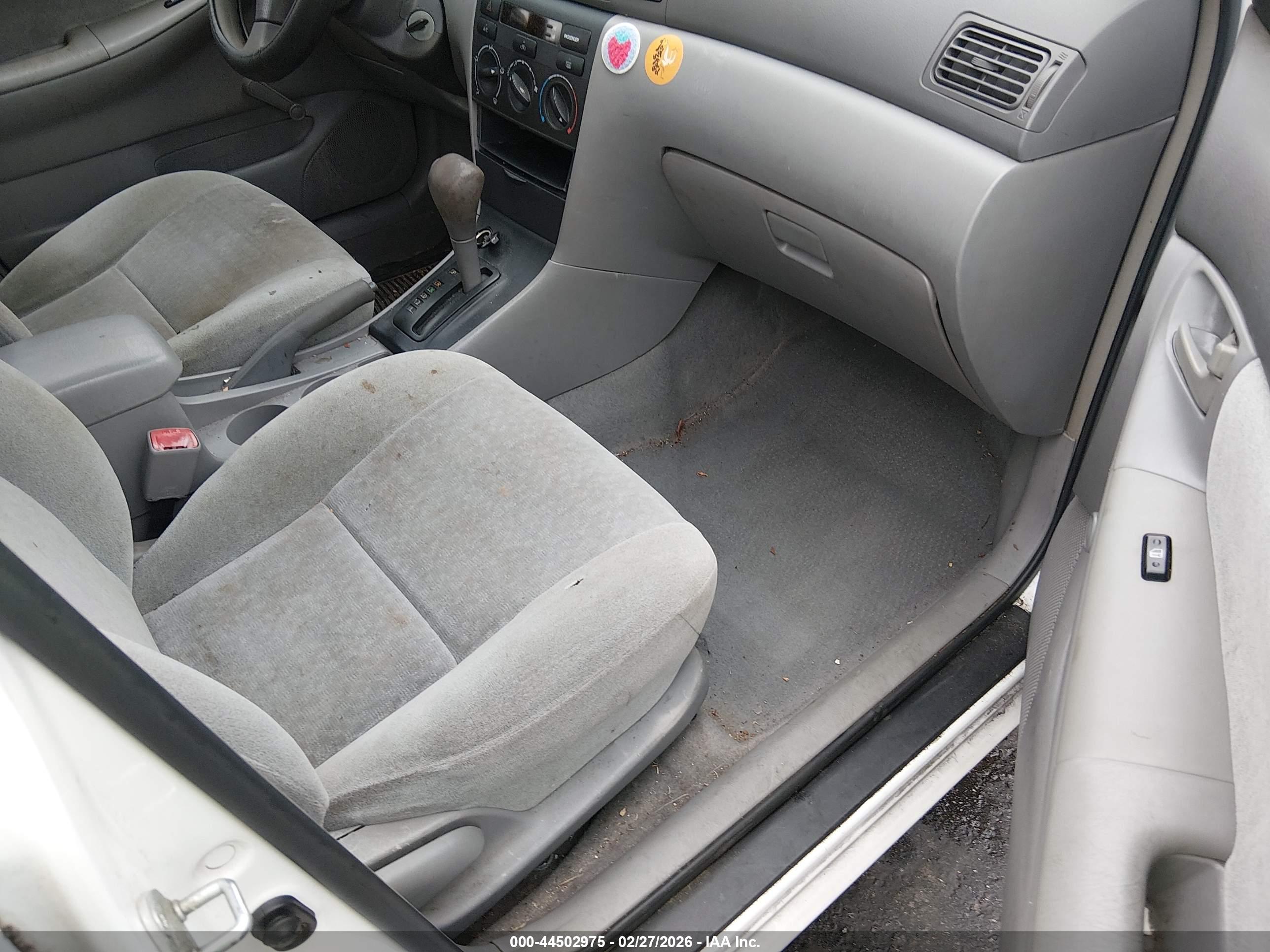 TOYOTA COROLLA image 5