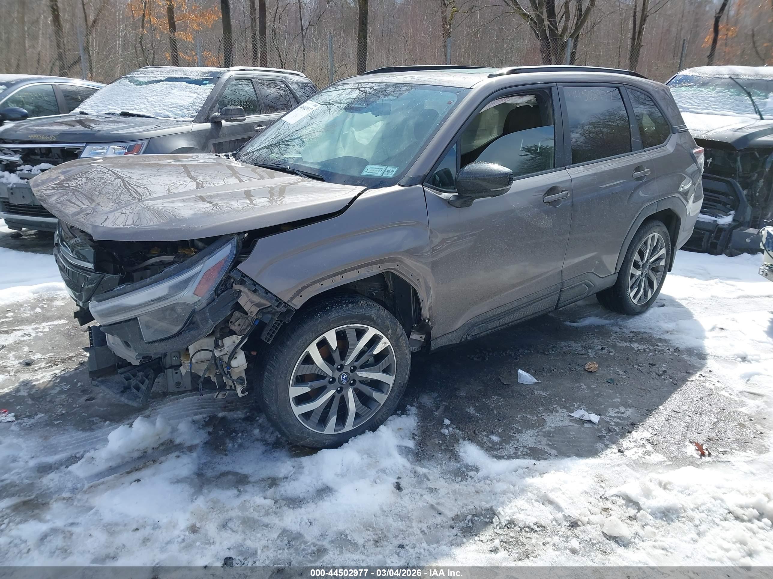 SUBARU FORESTER image 2