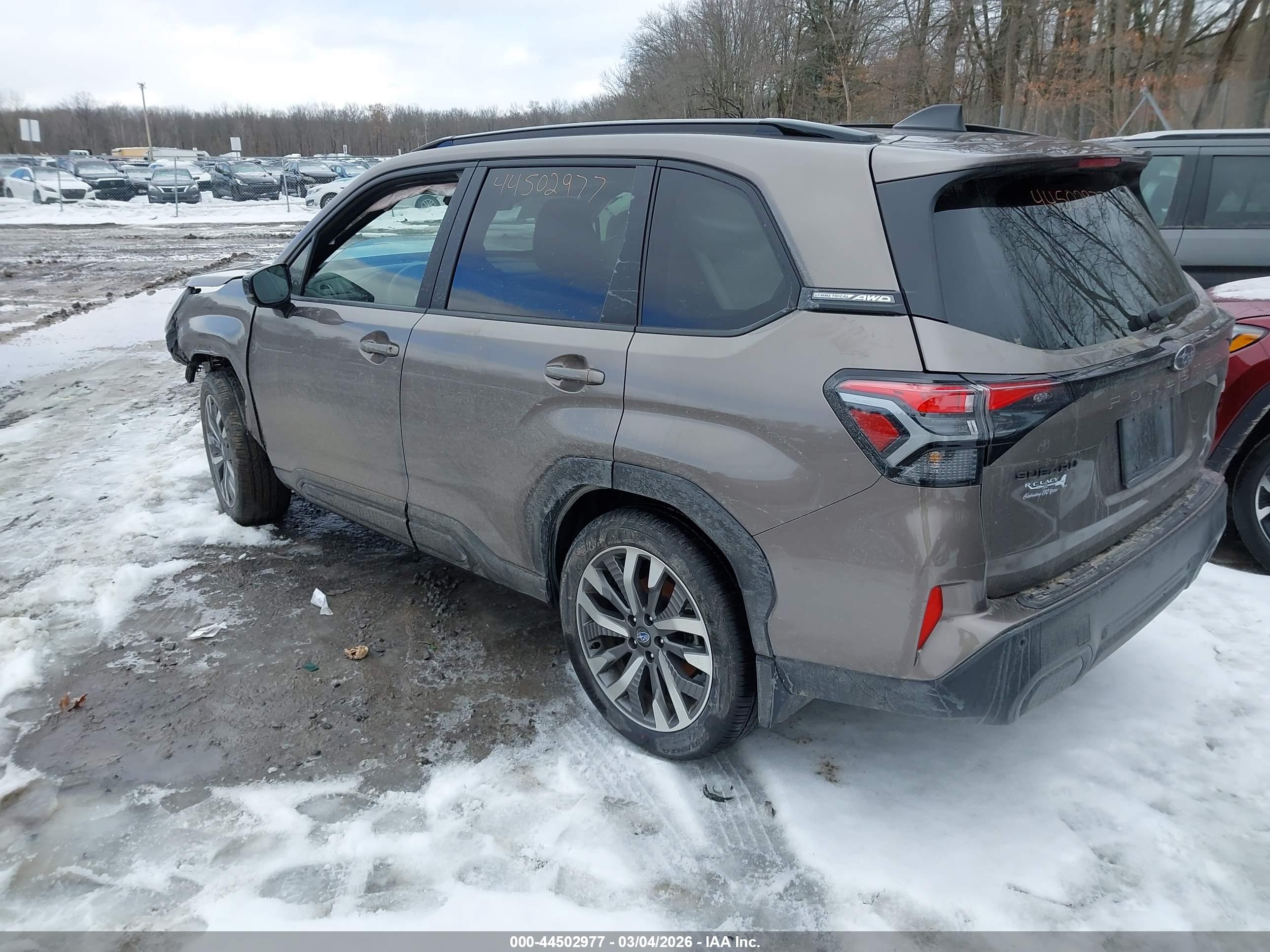 SUBARU FORESTER image 3