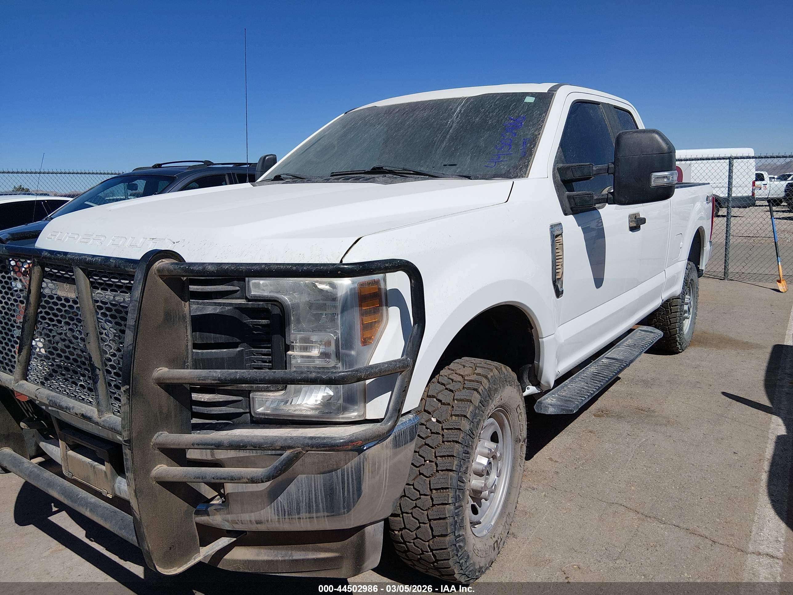 FORD F-250 image 6