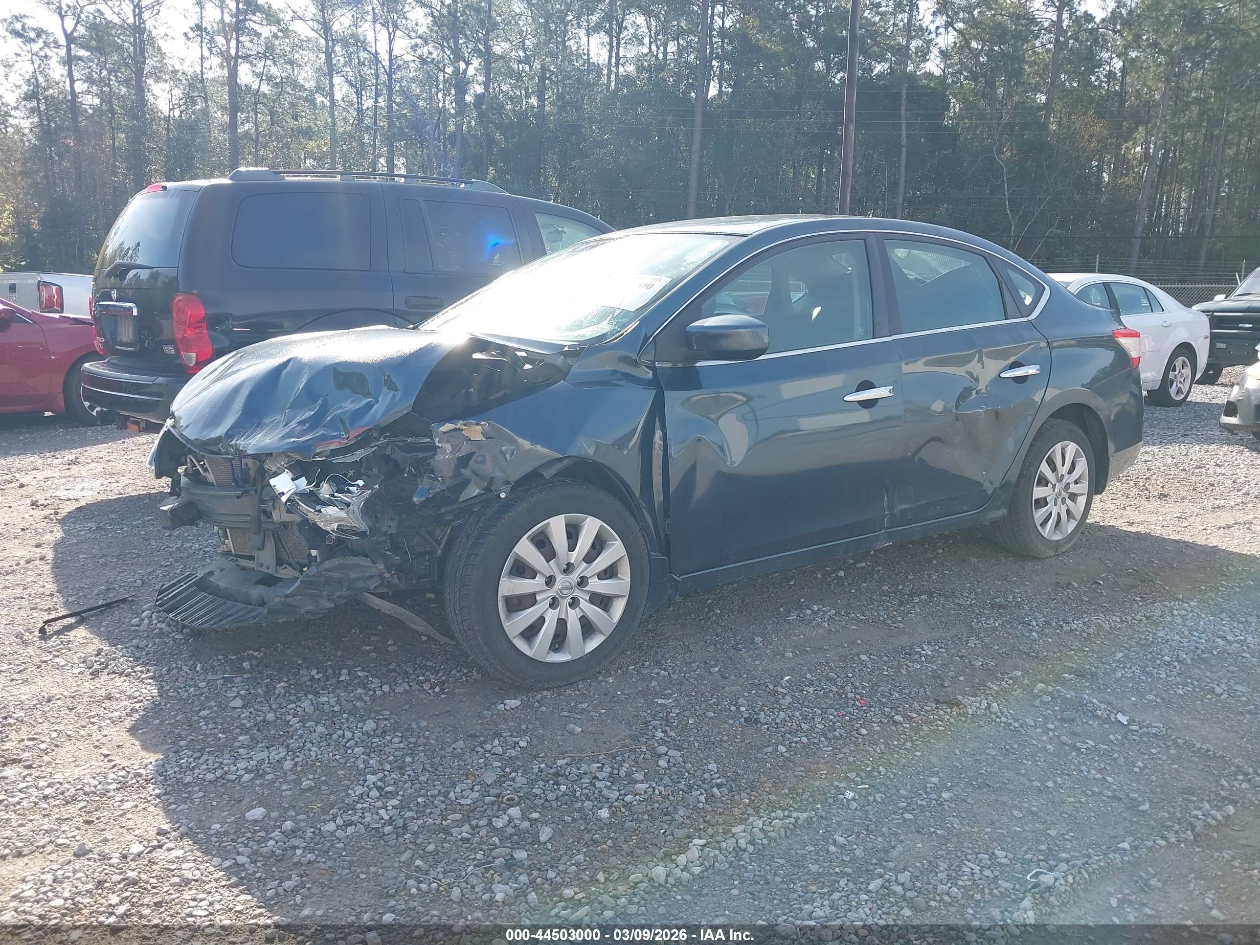 NISSAN SENTRA image 2
