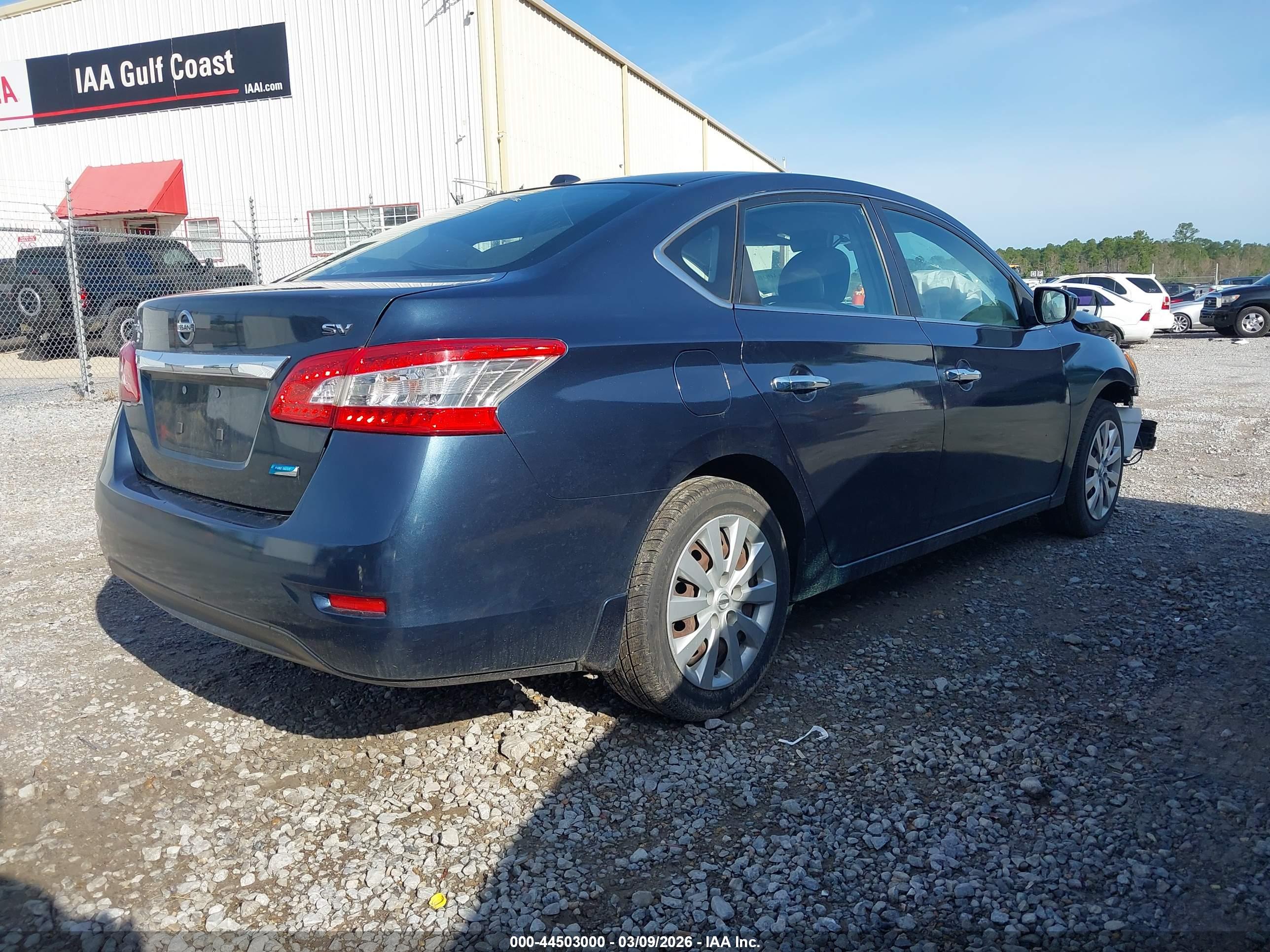 NISSAN SENTRA image 4