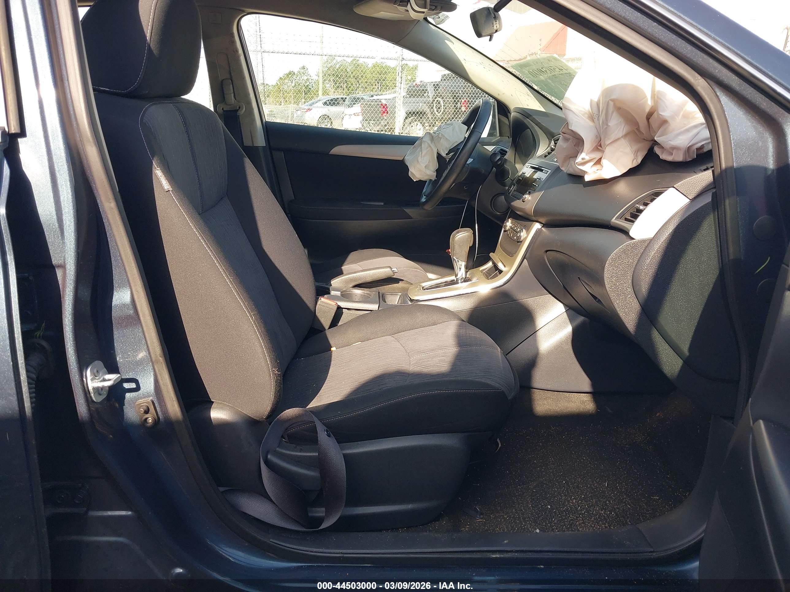 NISSAN SENTRA image 5