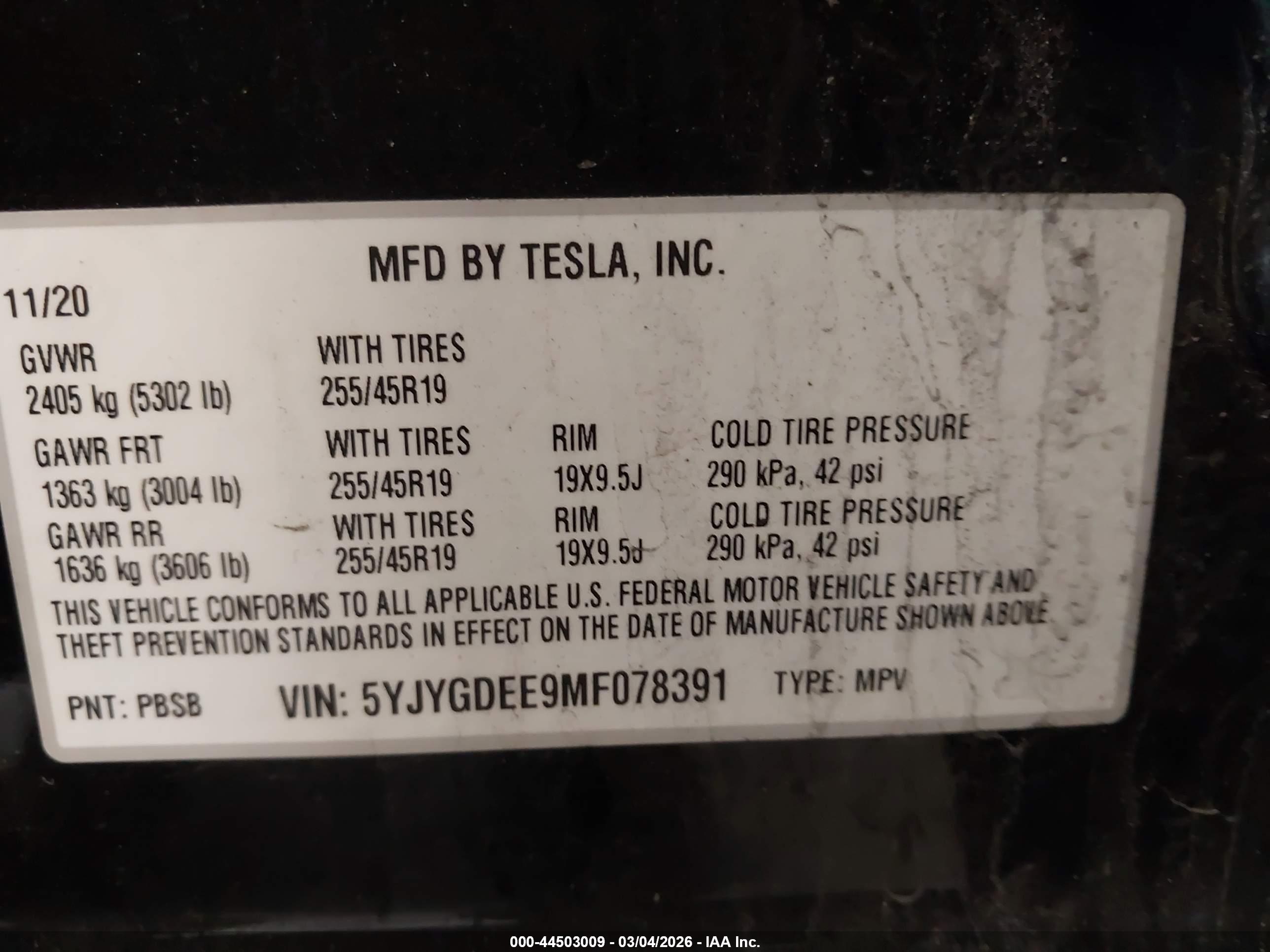 TESLA MODEL image 9