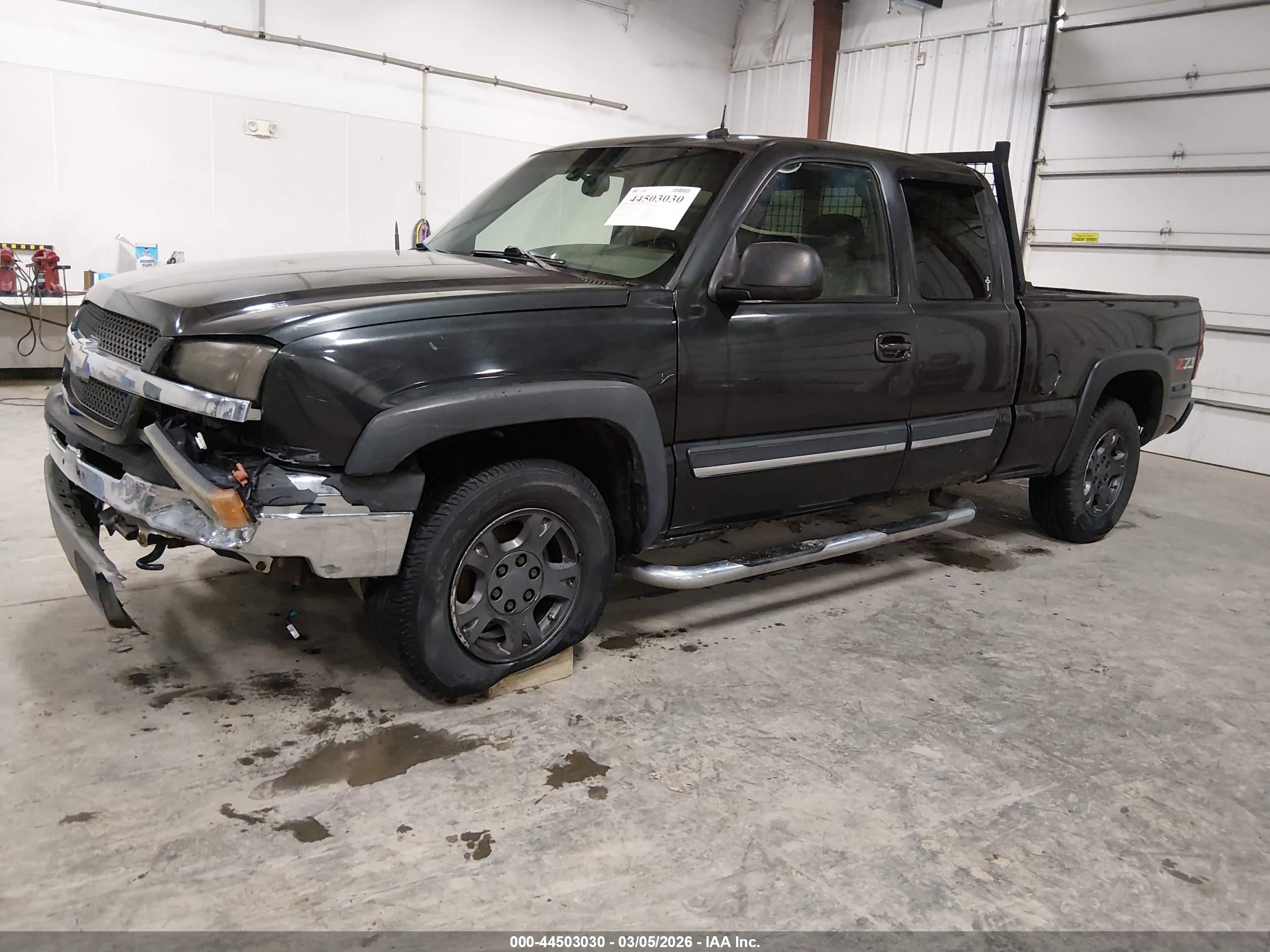 CHEVROLET SILVERADO image 2