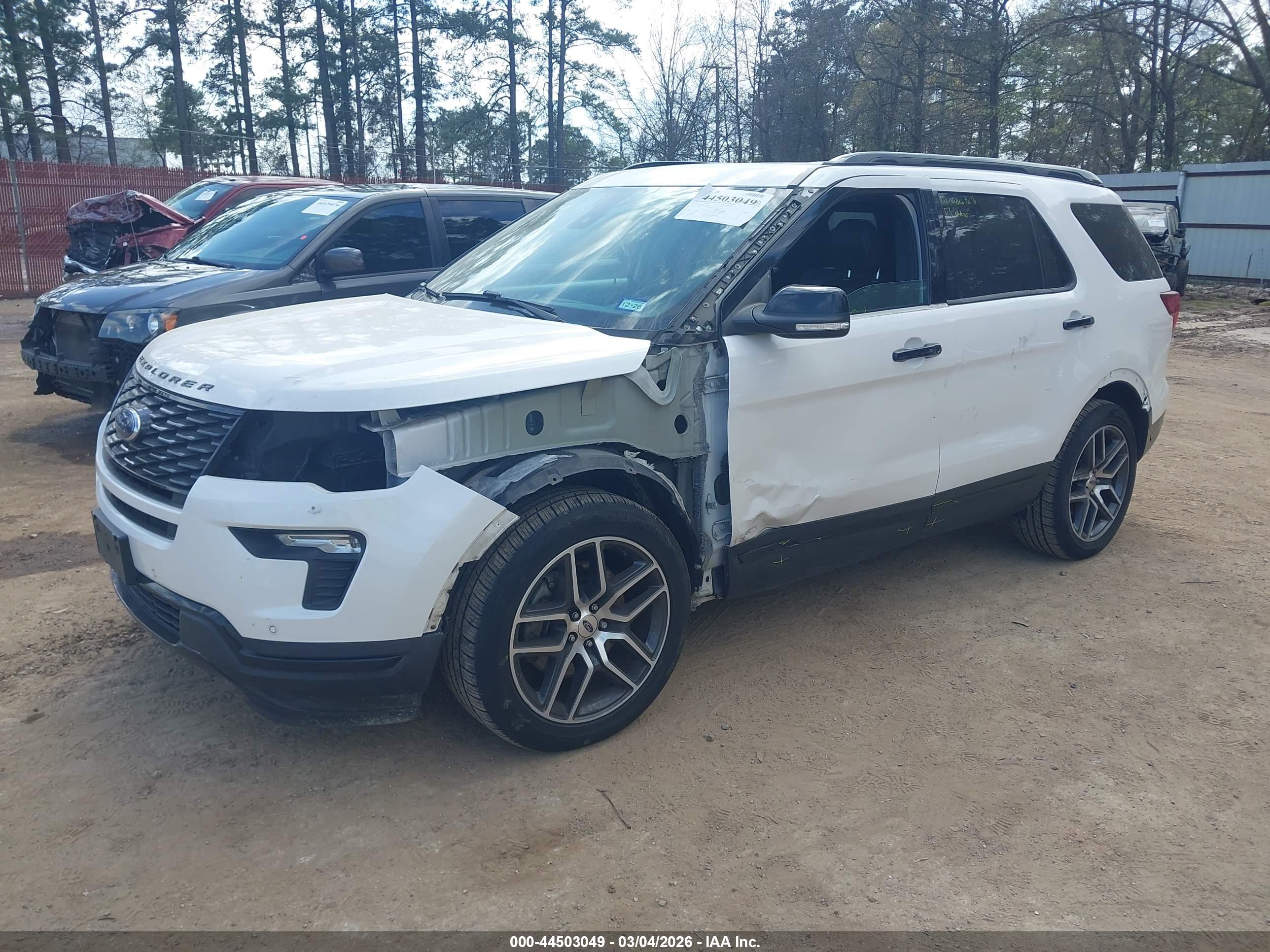 FORD EXPLORER image 2