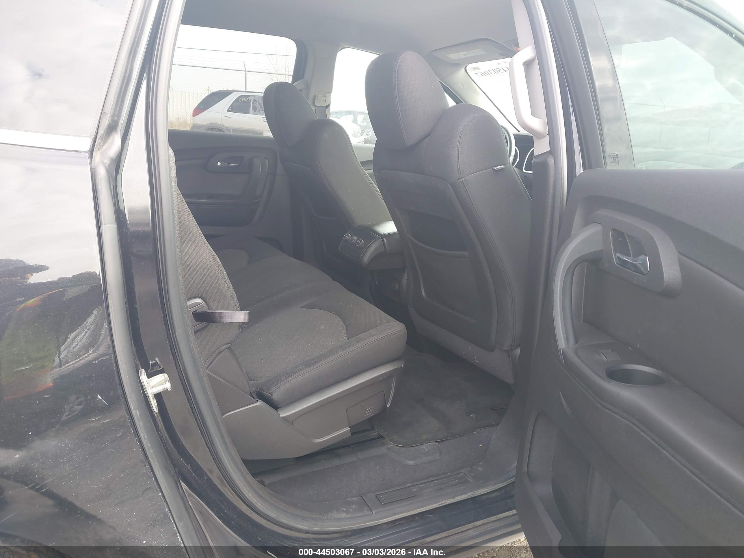CHEVROLET TRAVERSE image 8