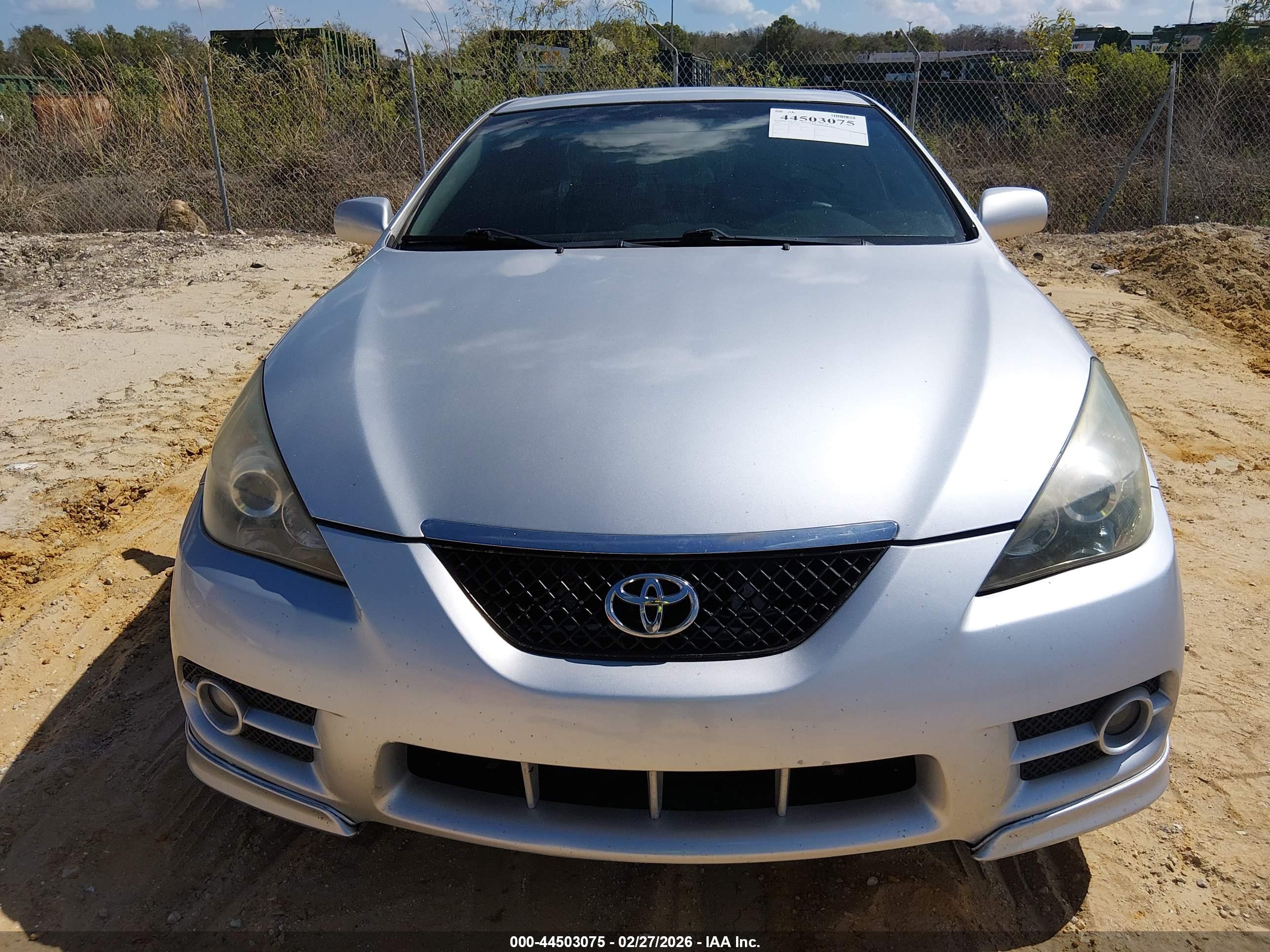 TOYOTA CAMRY image 6