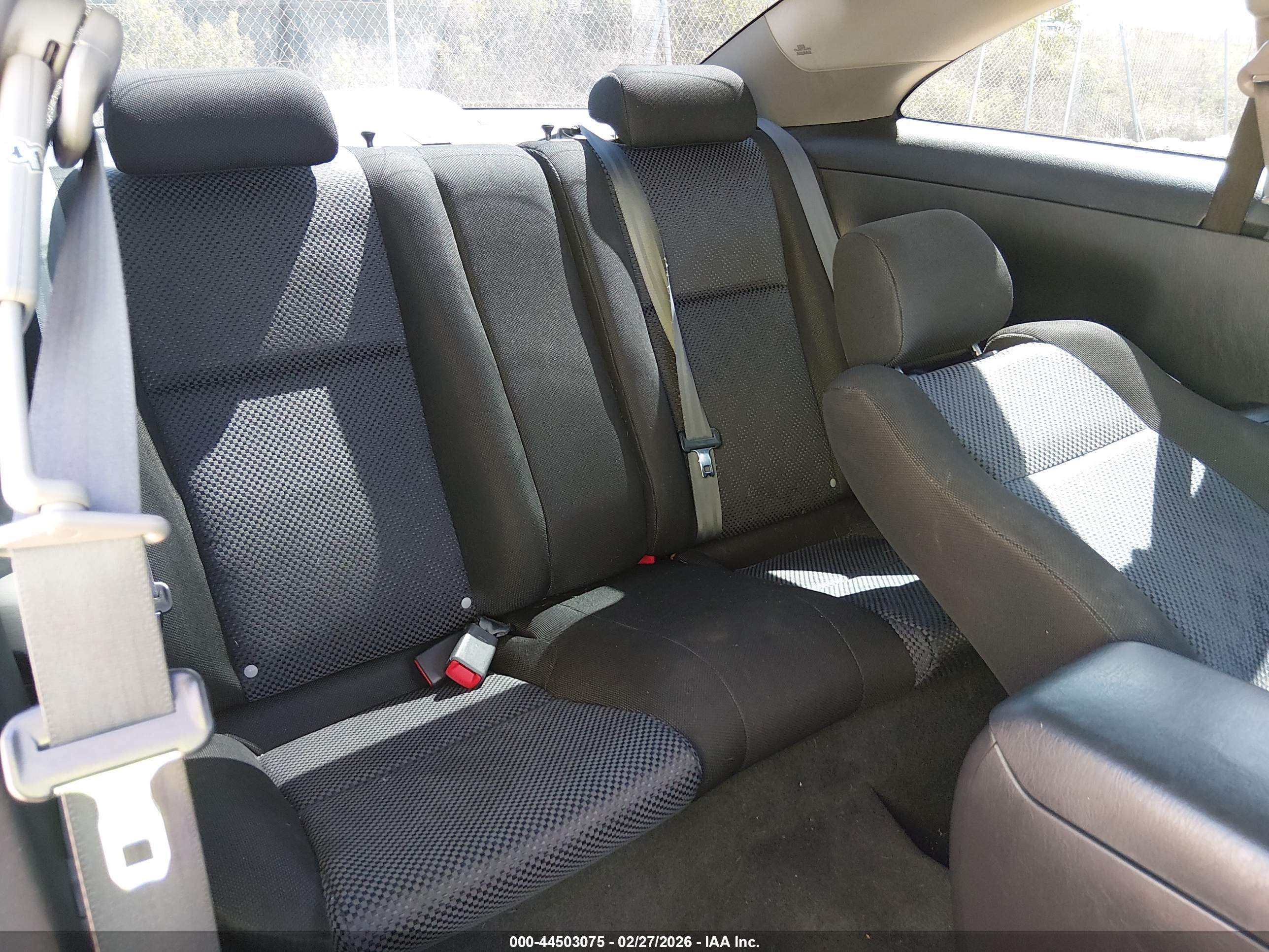 TOYOTA CAMRY image 8