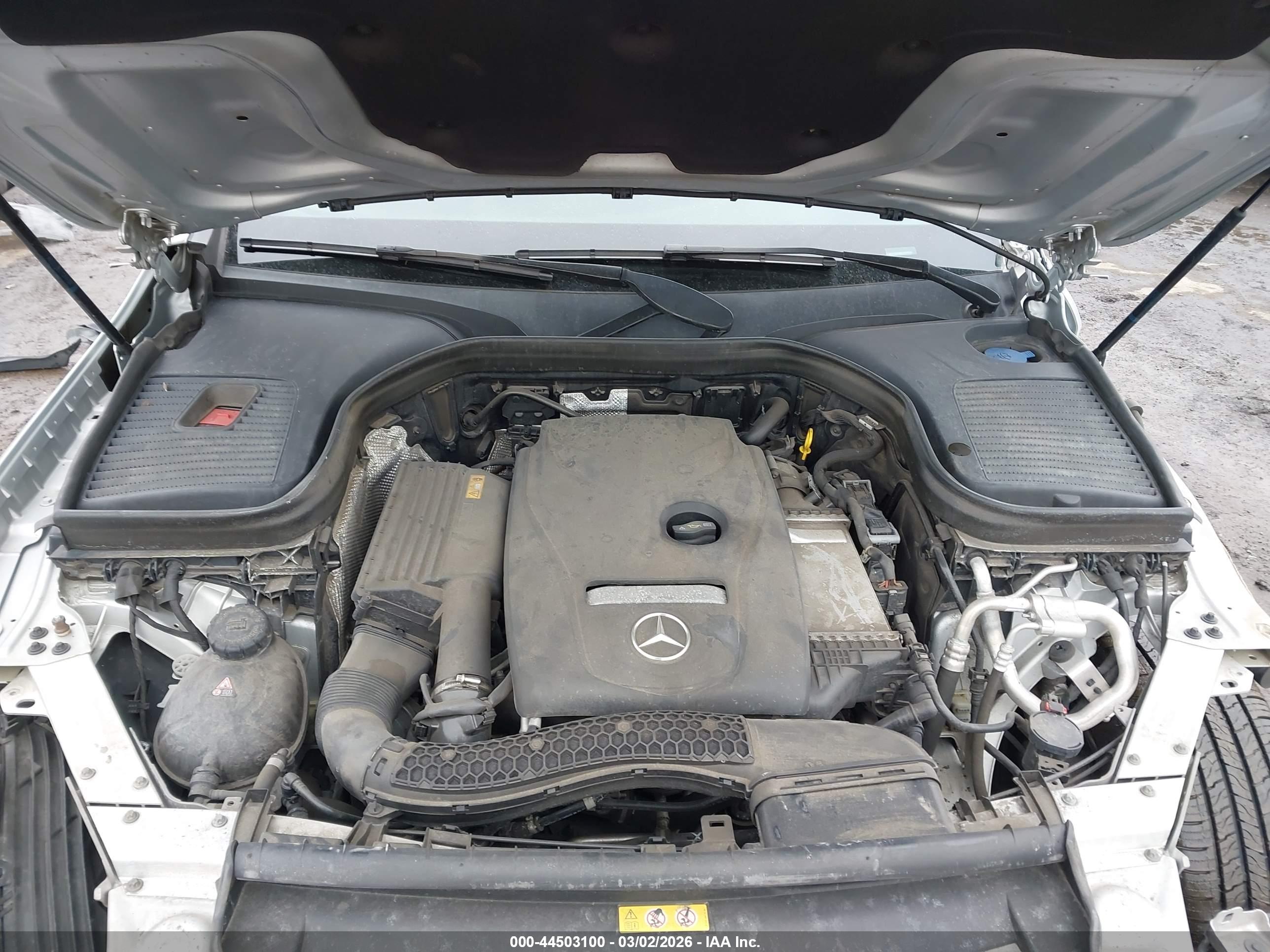 MERCEDES-BENZ GLC image 10
