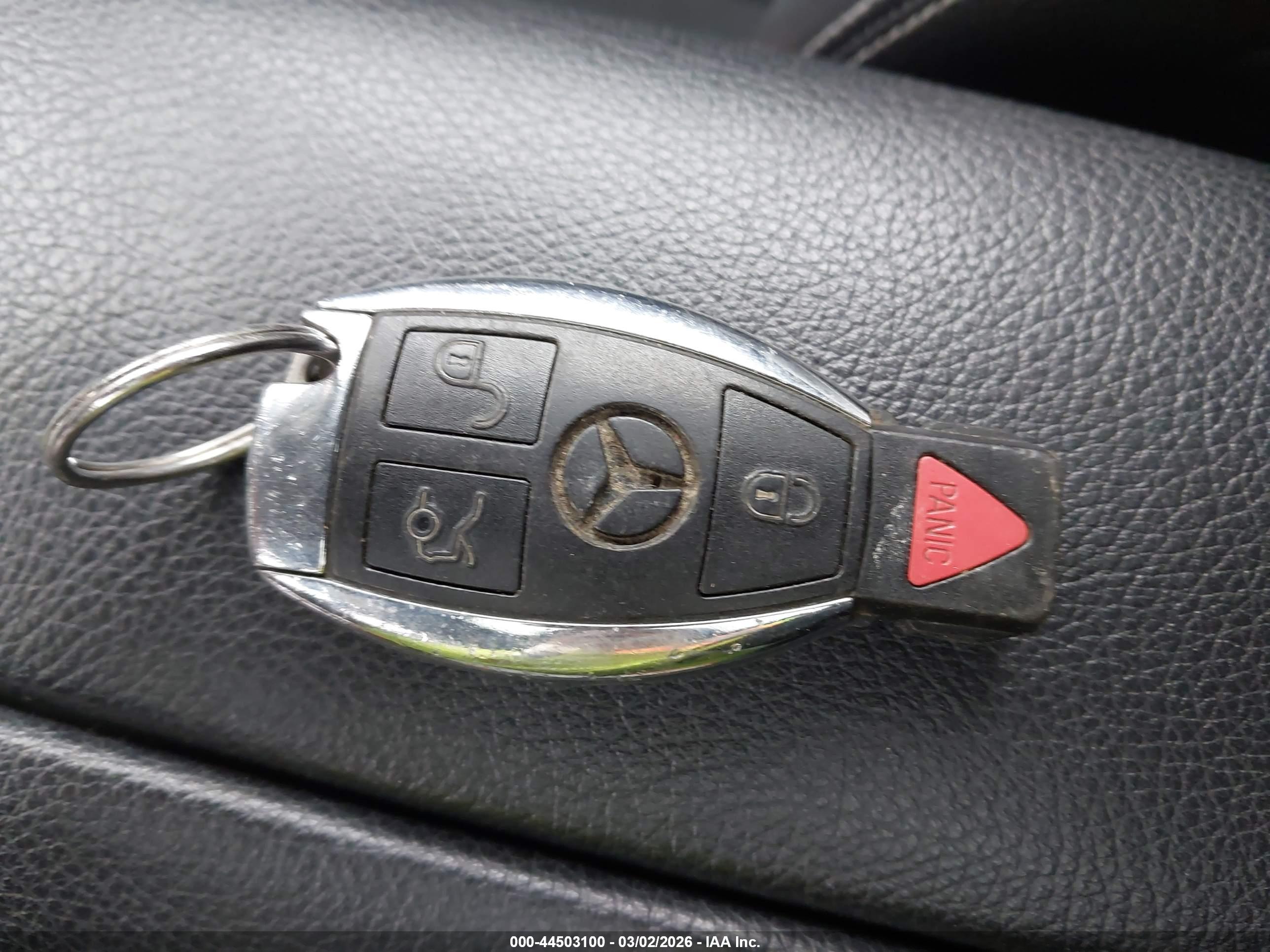 MERCEDES-BENZ GLC image 11