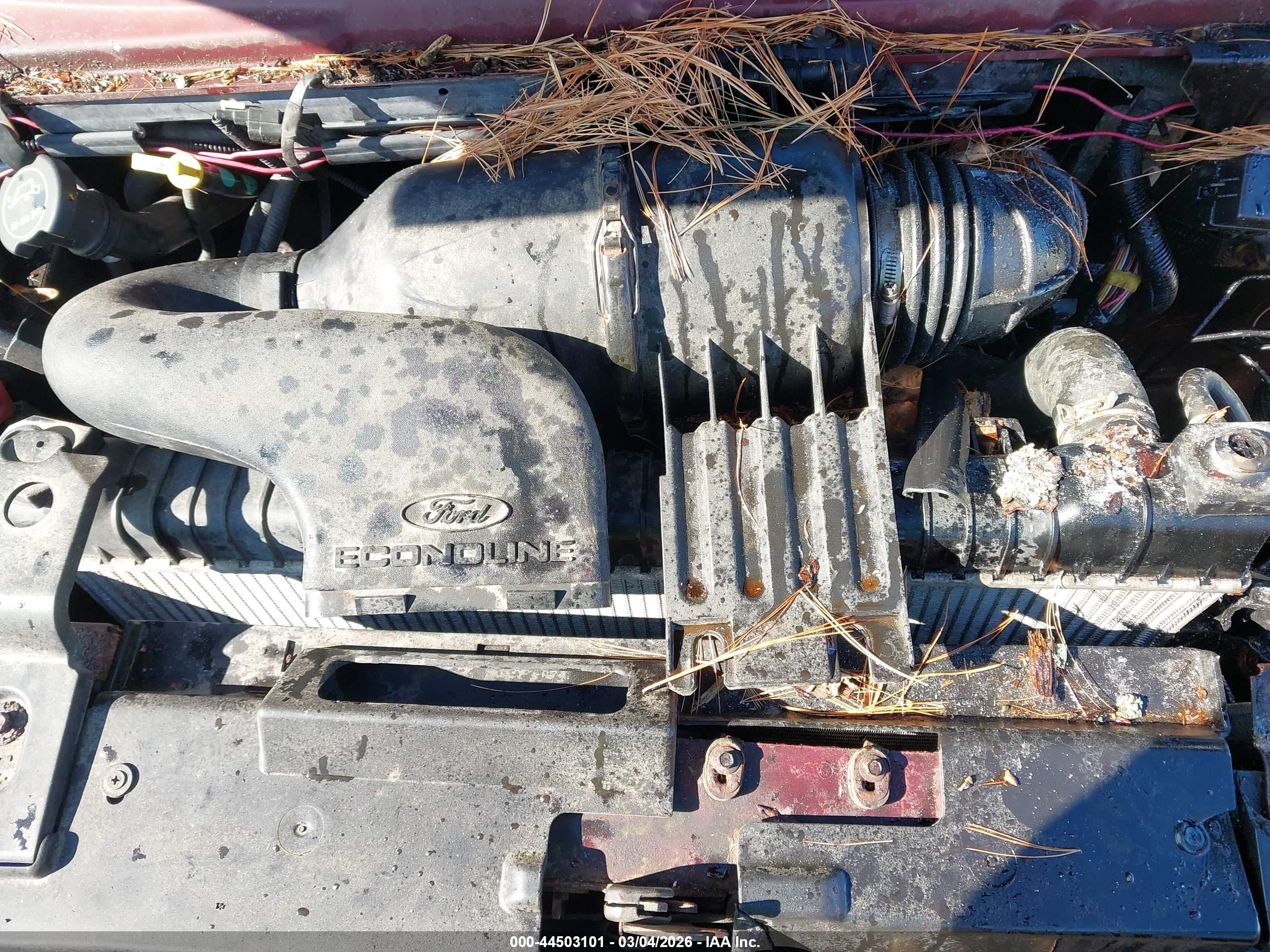 FORD E-150 image 10