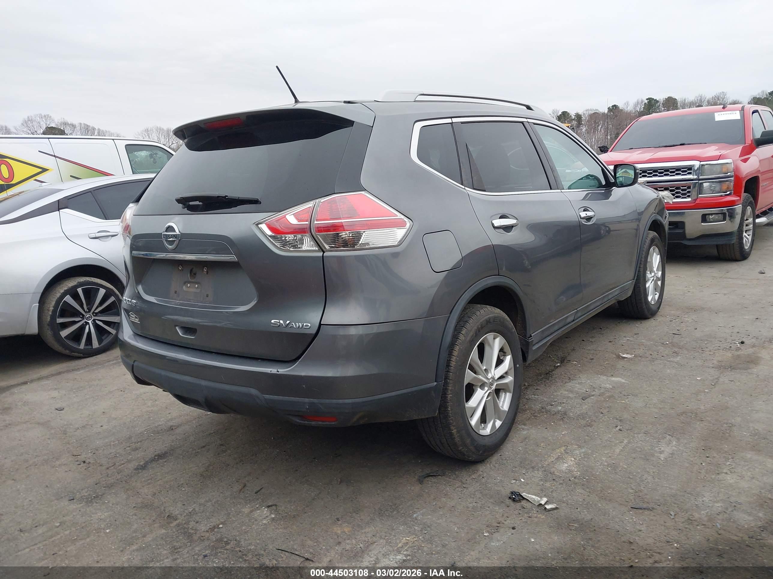 NISSAN ROGUE image 4