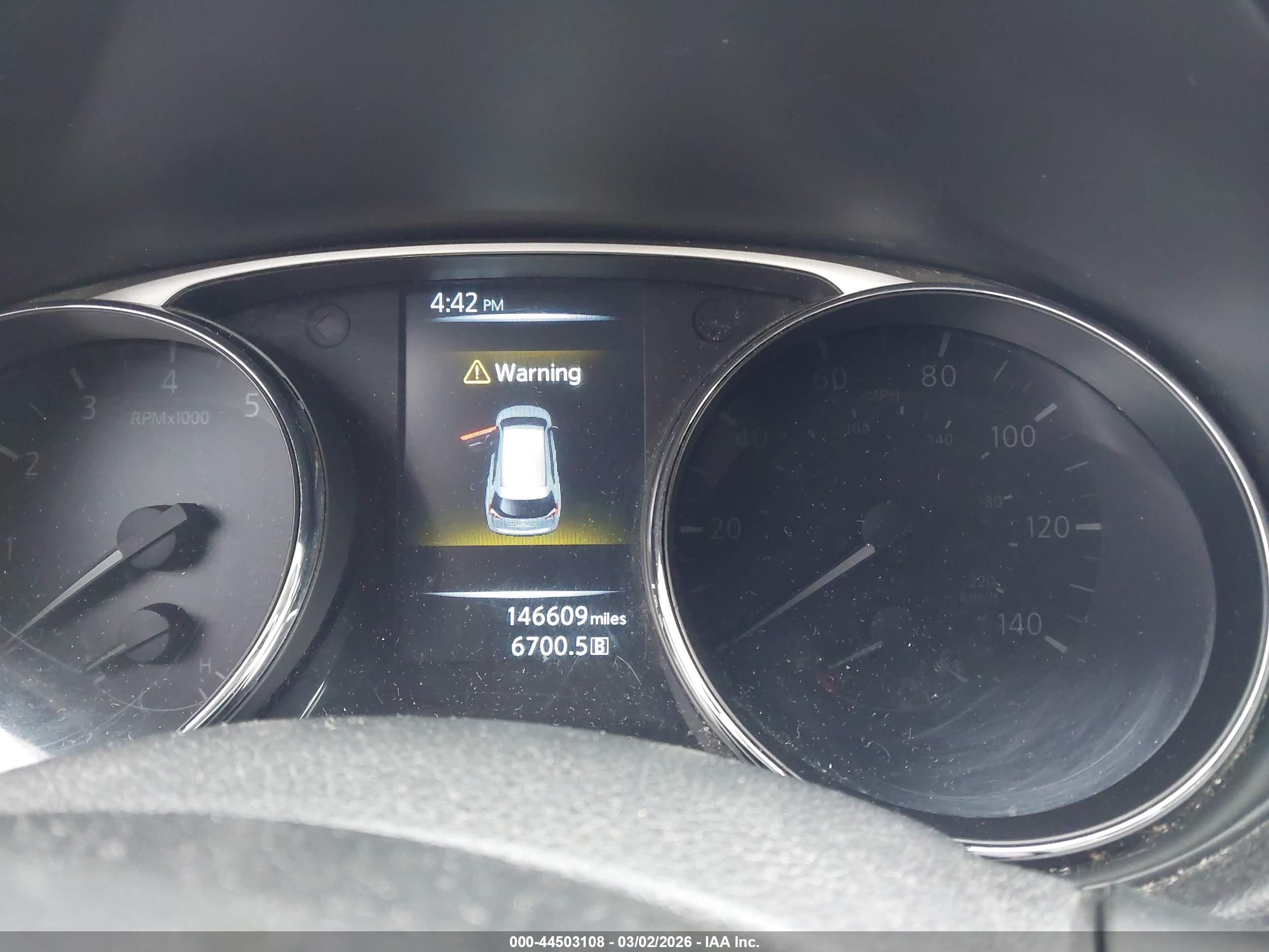 NISSAN ROGUE image 7