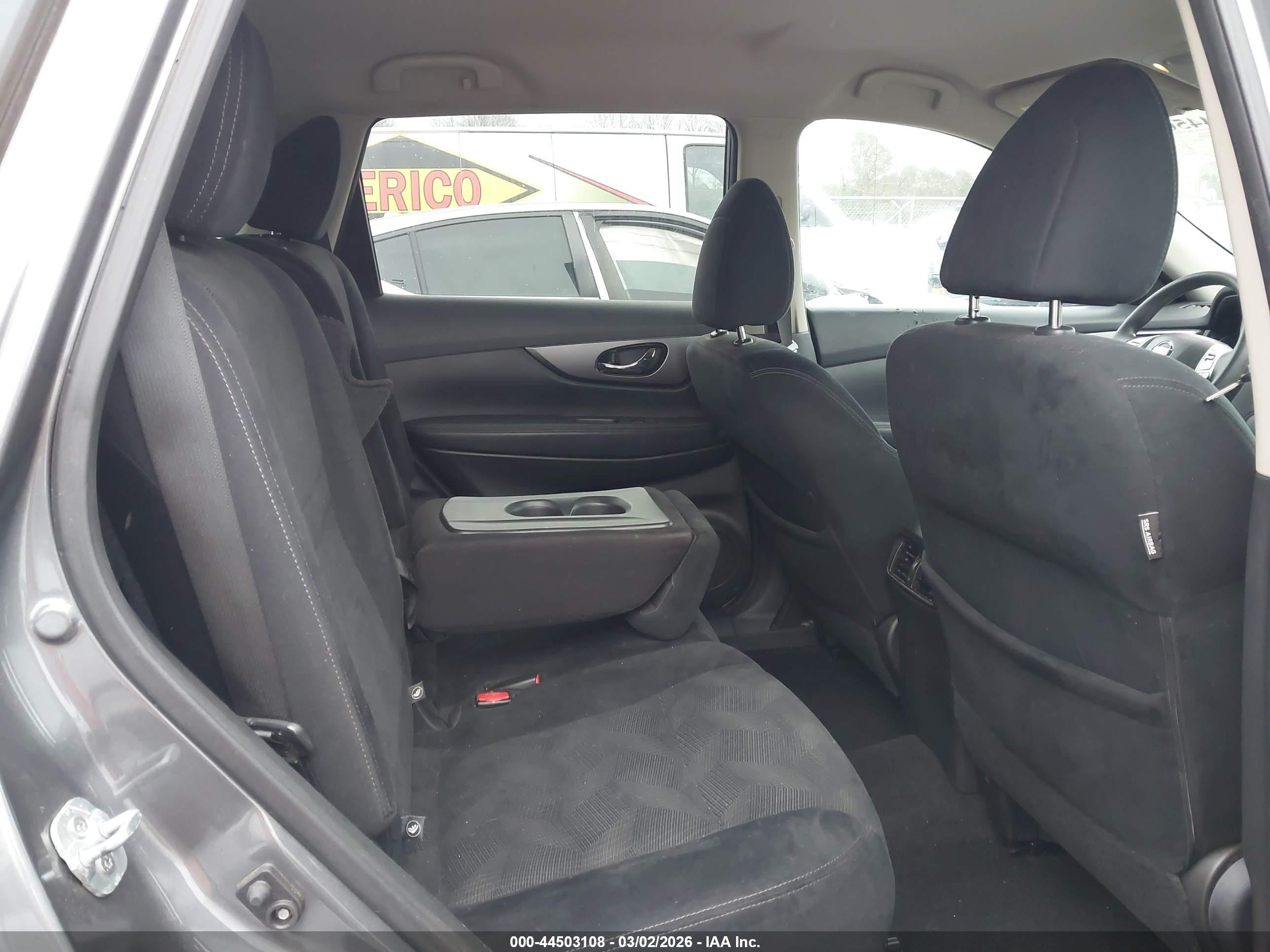 NISSAN ROGUE image 8