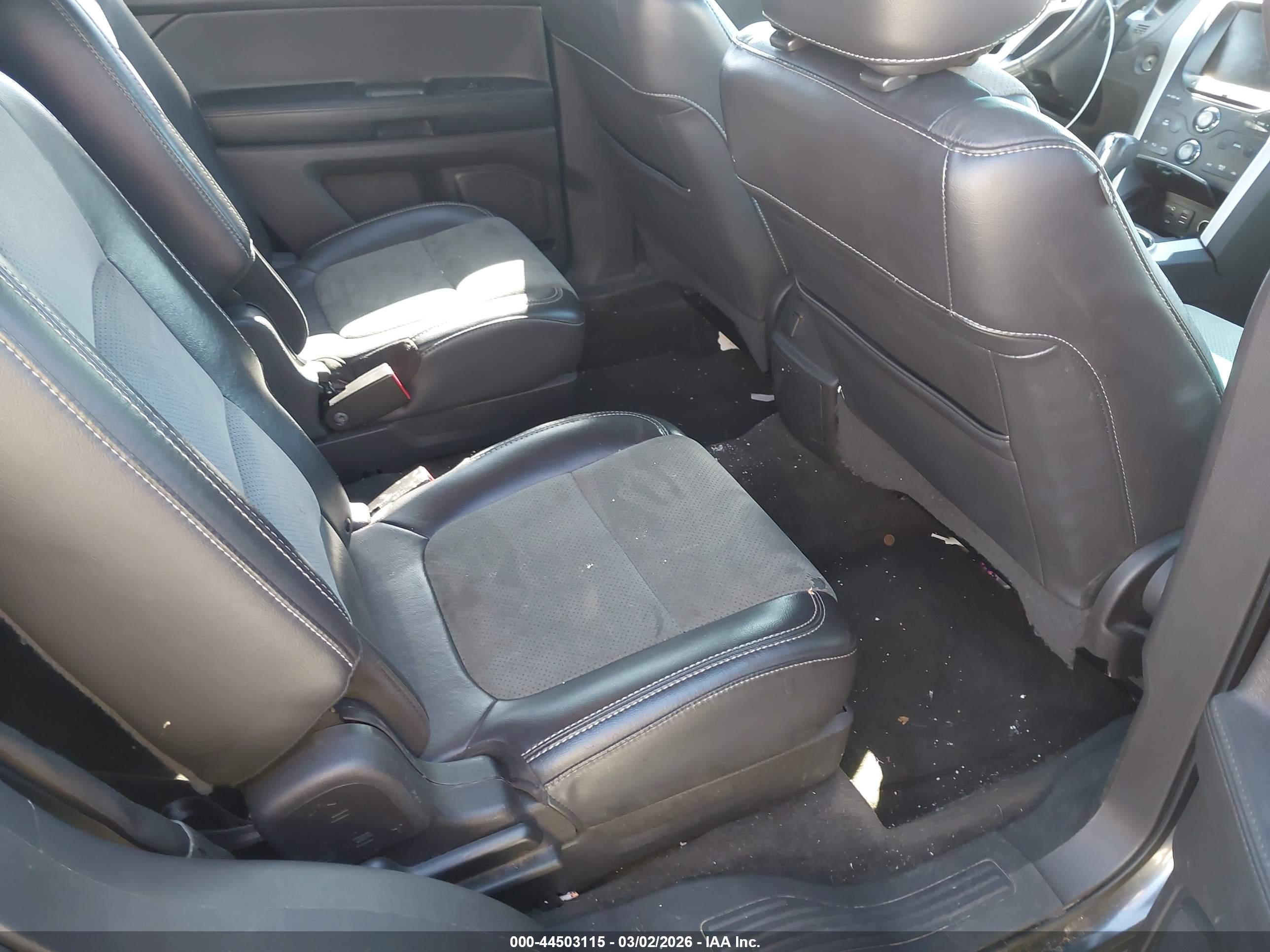 FORD EXPLORER image 8