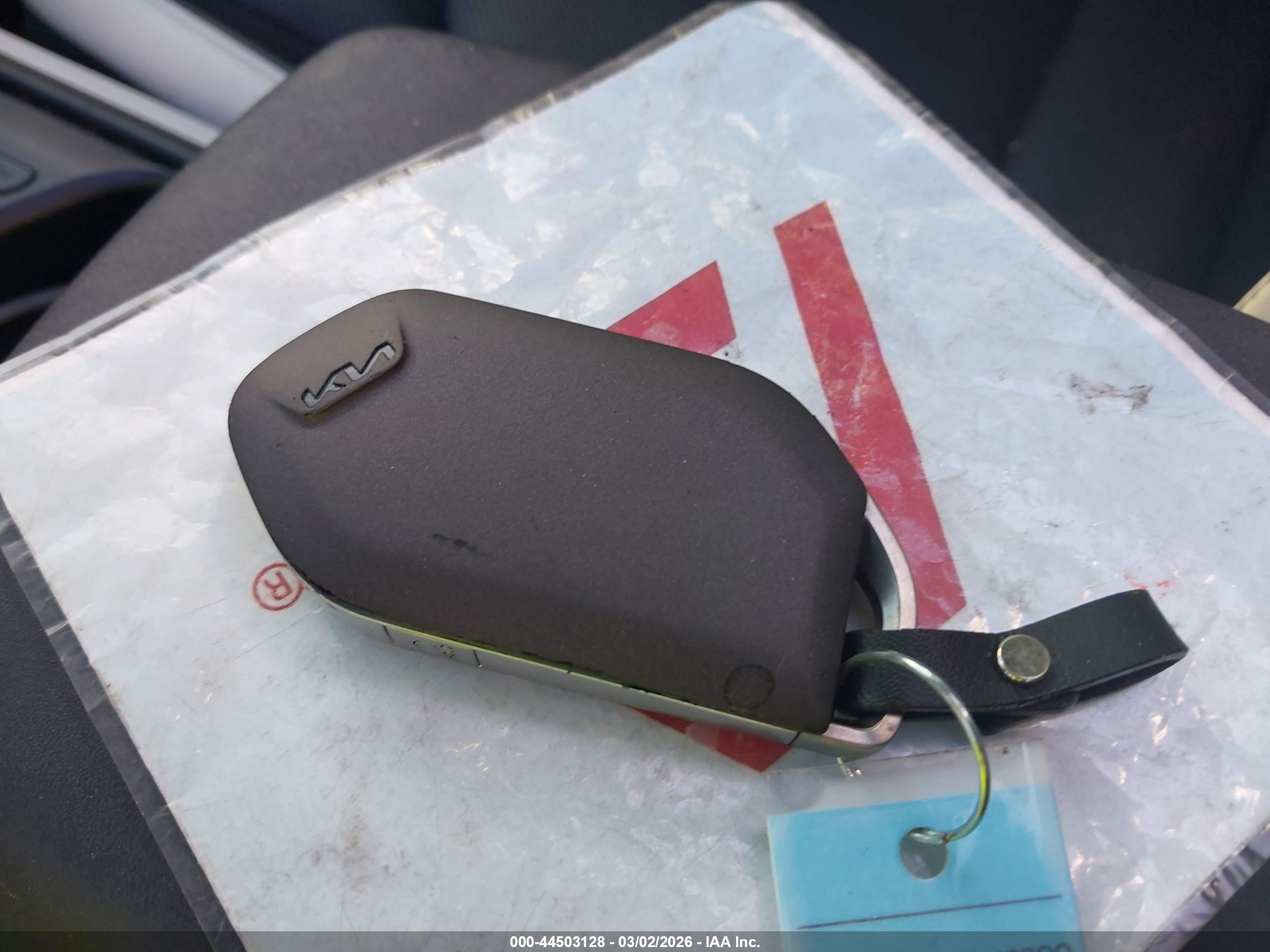 KIA K4 image 11