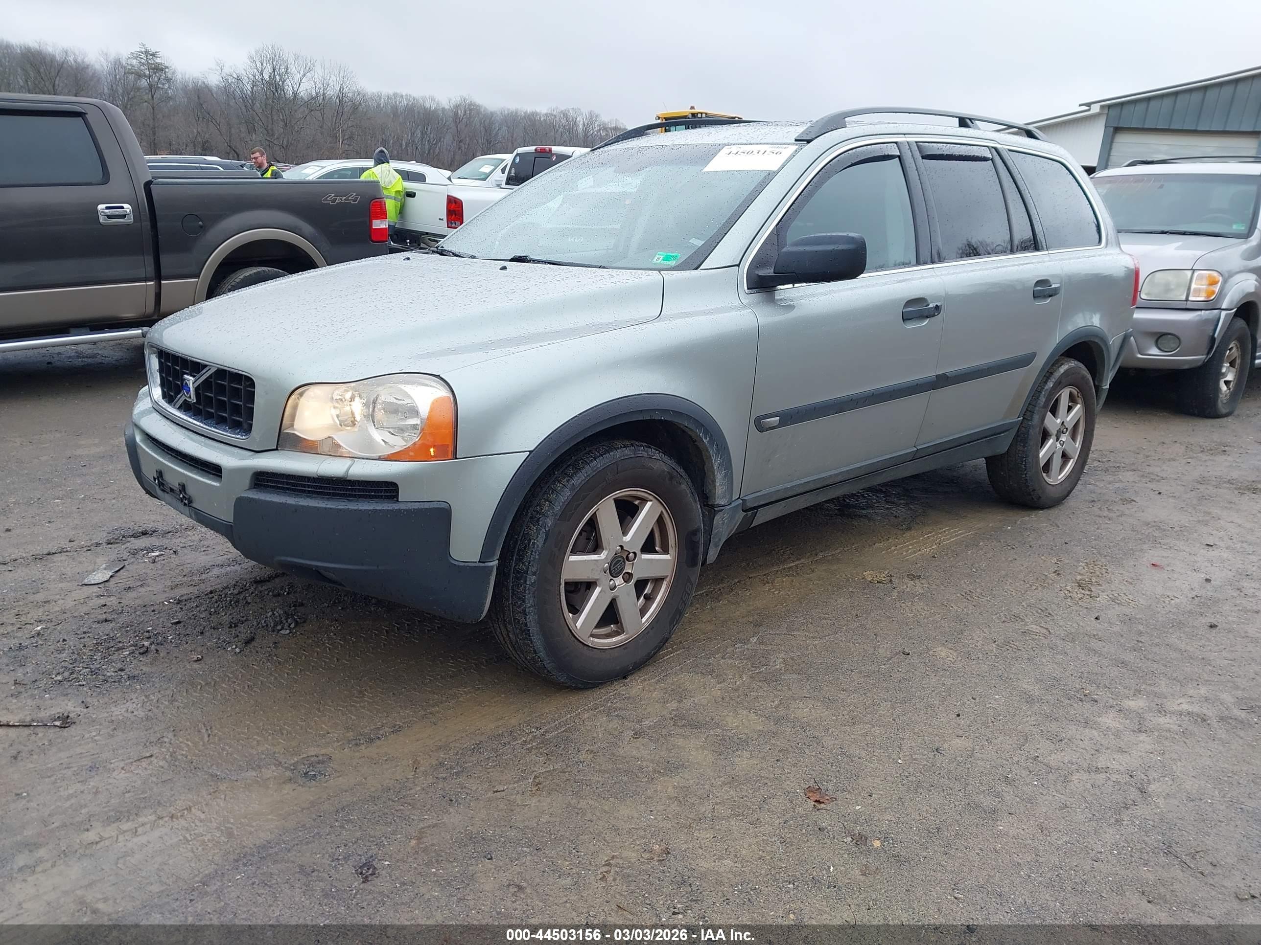 VOLVO XC90 image 2