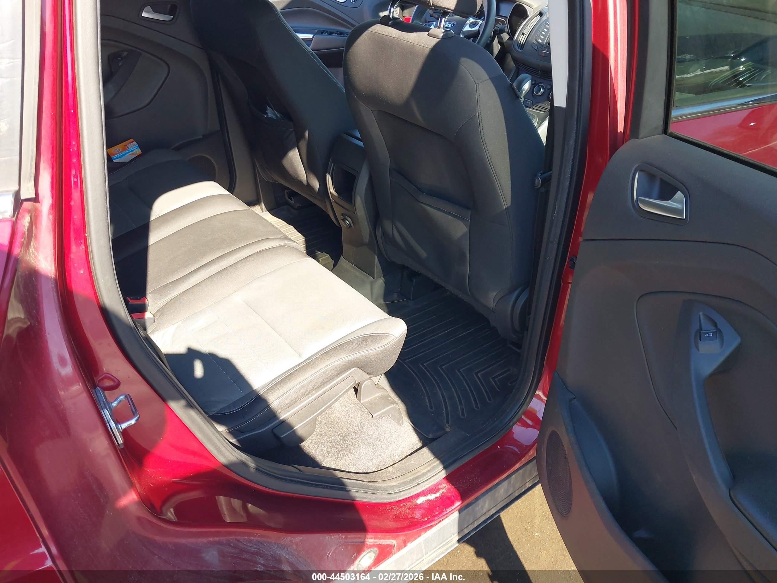 FORD ESCAPE image 8