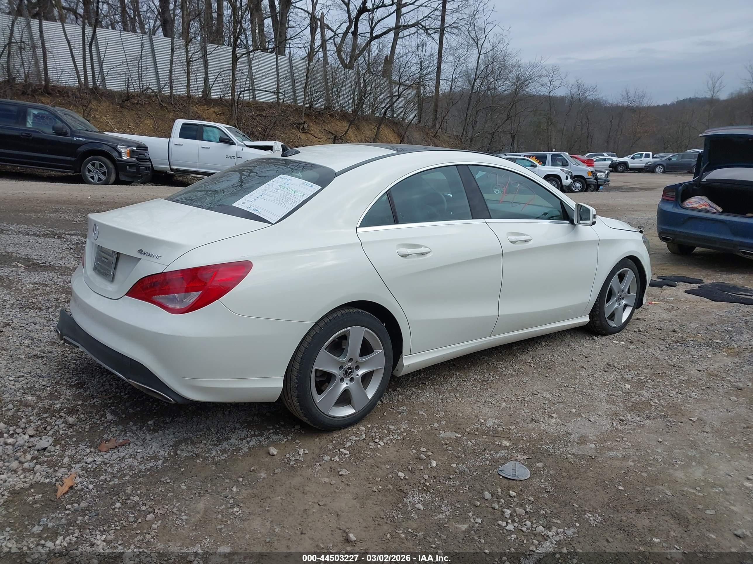 MERCEDES-BENZ CLA image 4