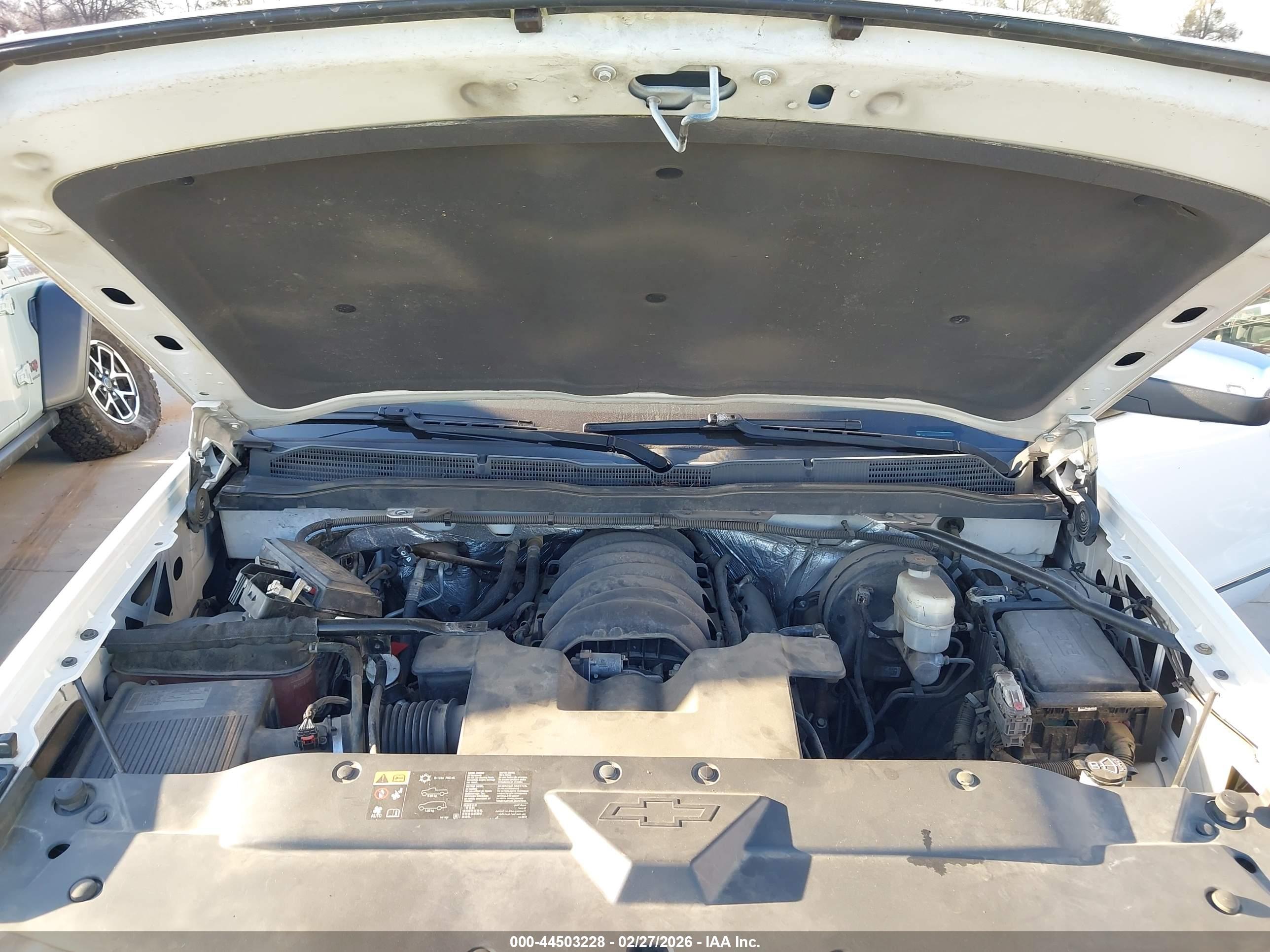 CHEVROLET SILVERADO image 10