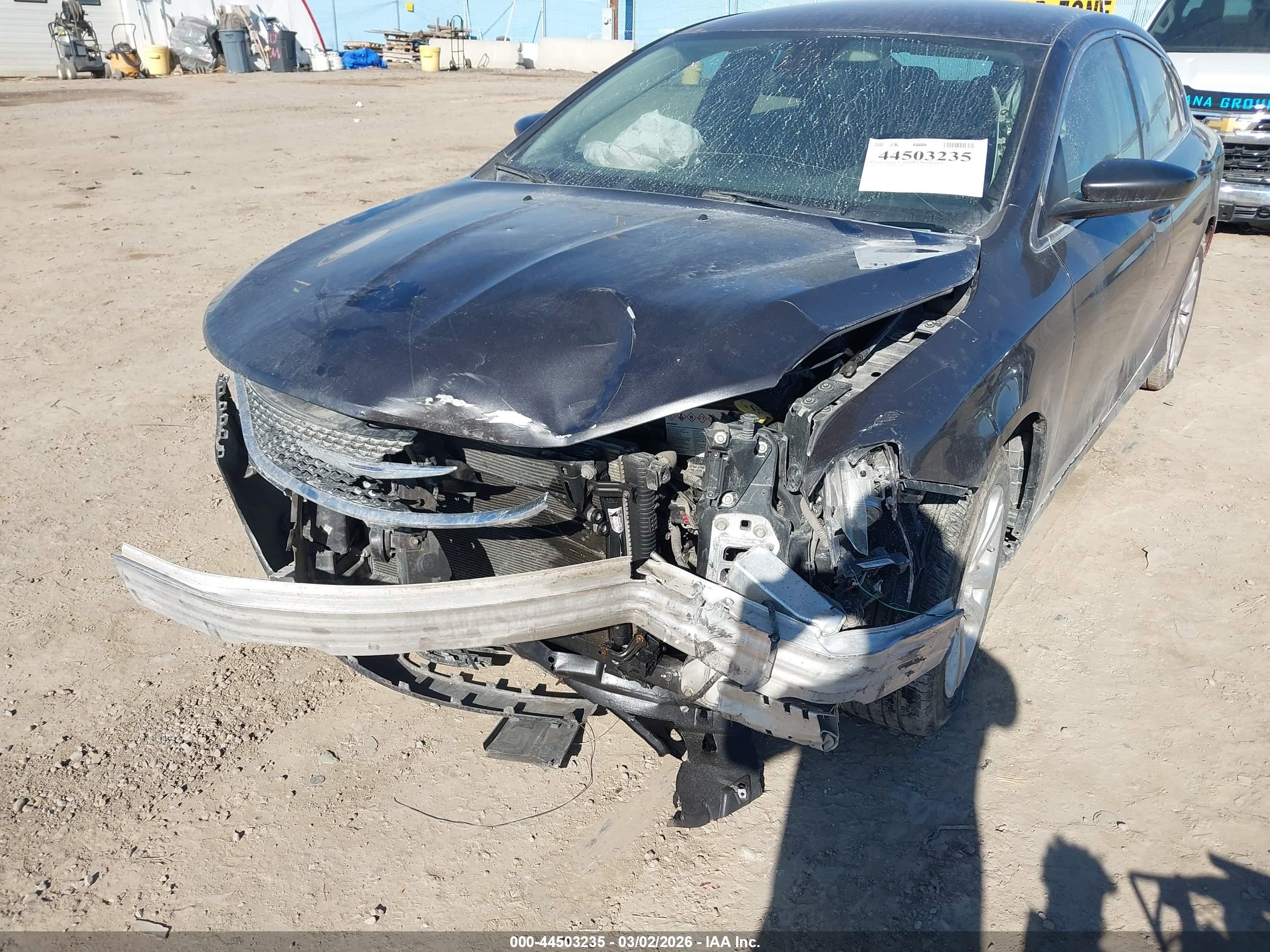 CHRYSLER 200 image 6