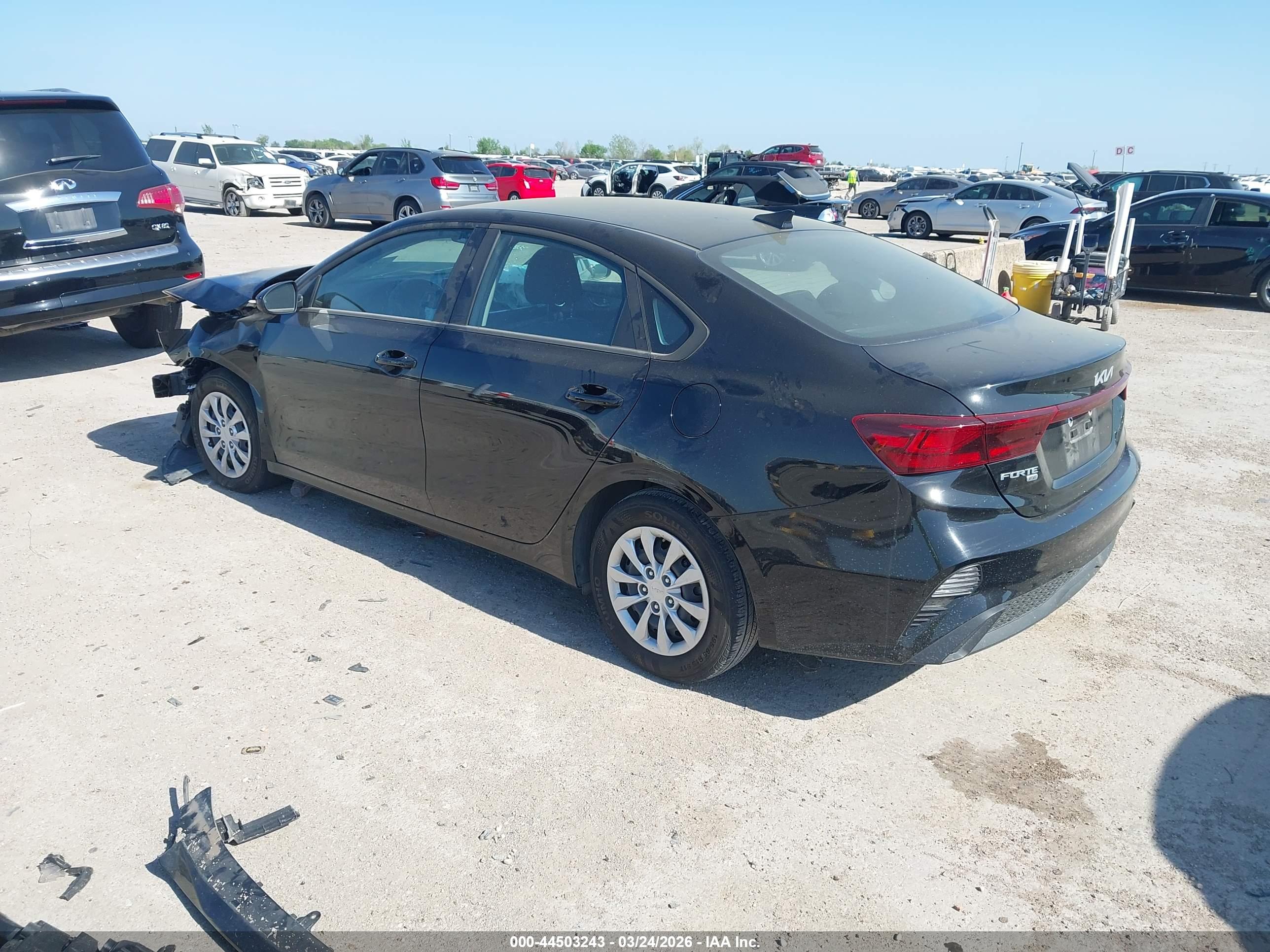 KIA FORTE image 3