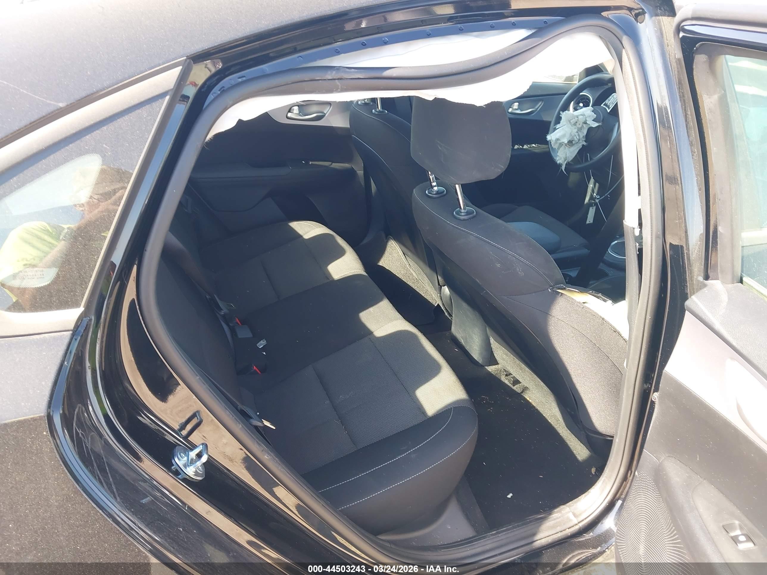KIA FORTE image 8