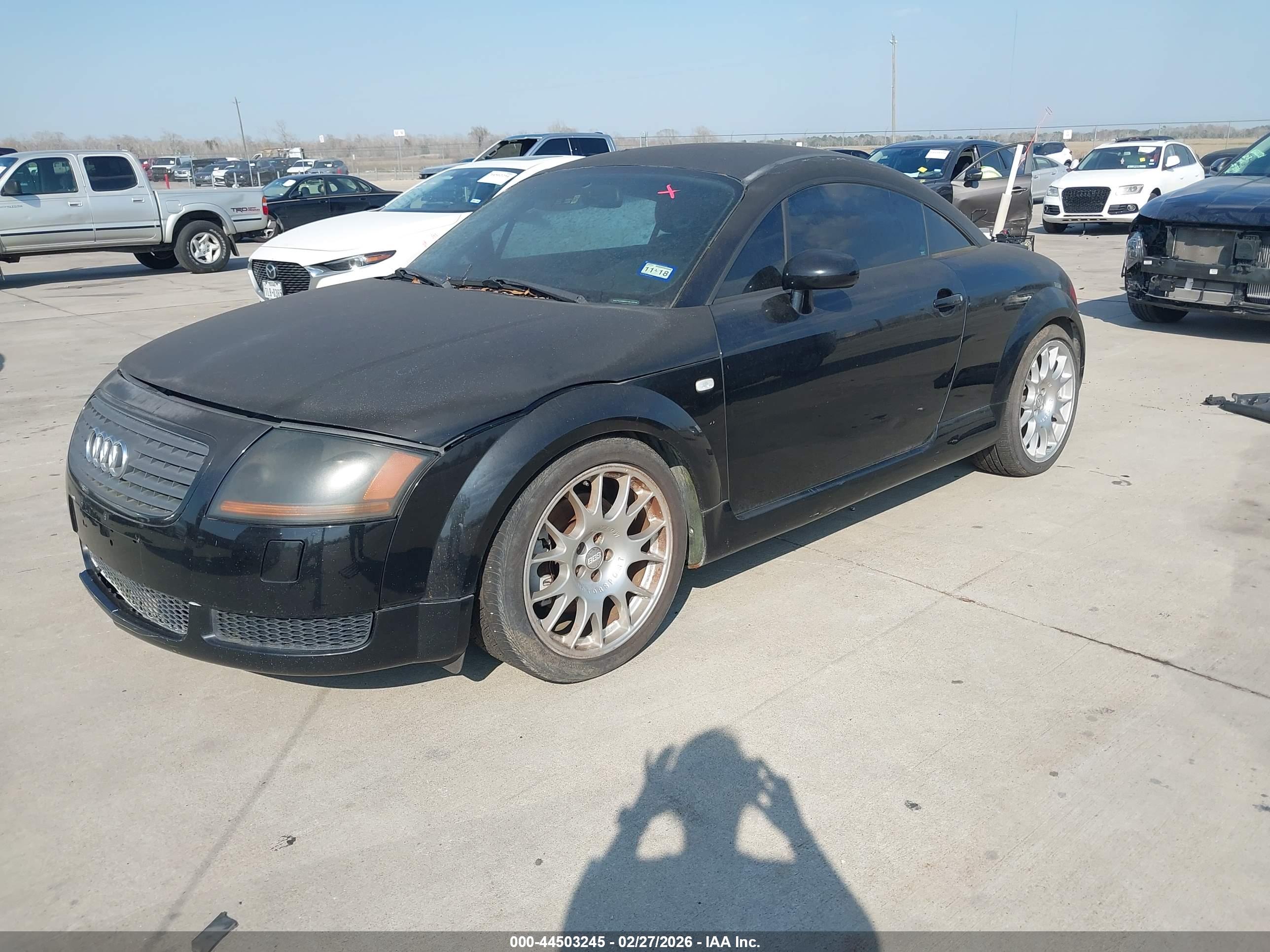 AUDI TT image 2