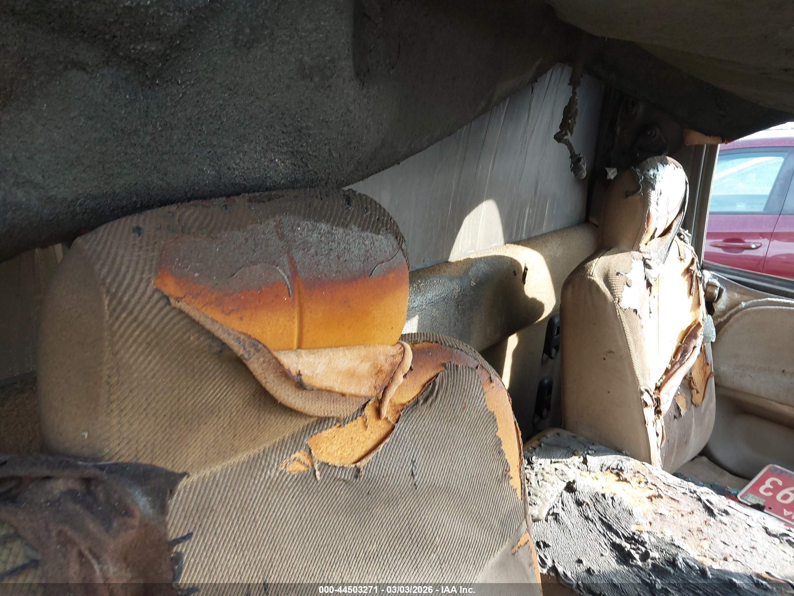 DODGE RAM image 8