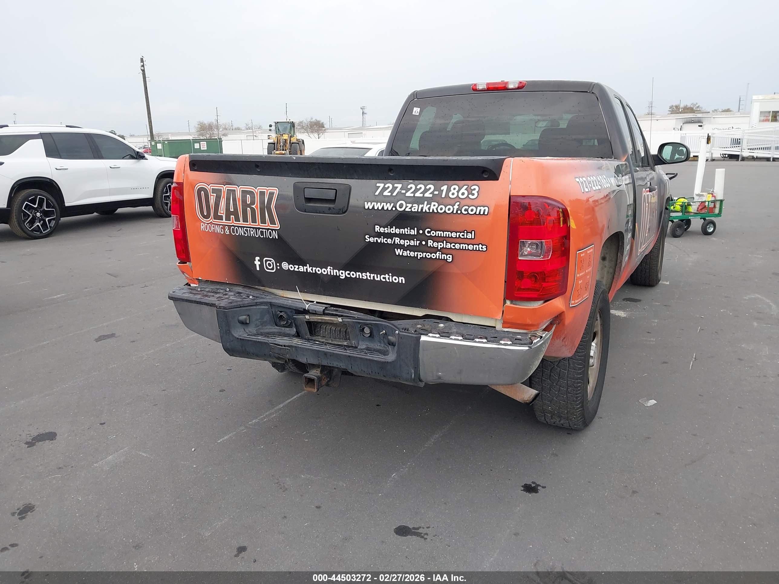CHEVROLET SILVERADO image 4