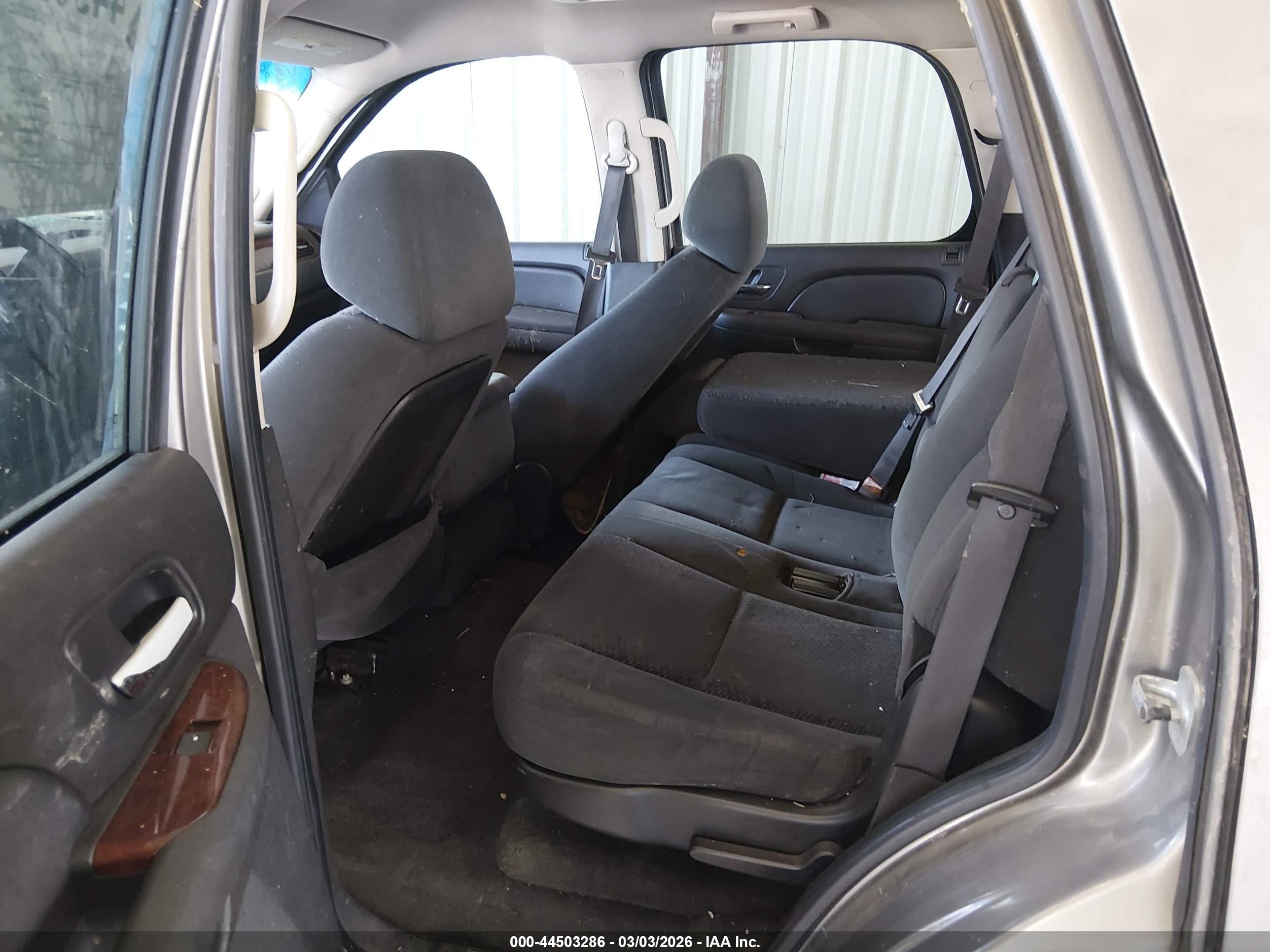 CHEVROLET TAHOE image 8
