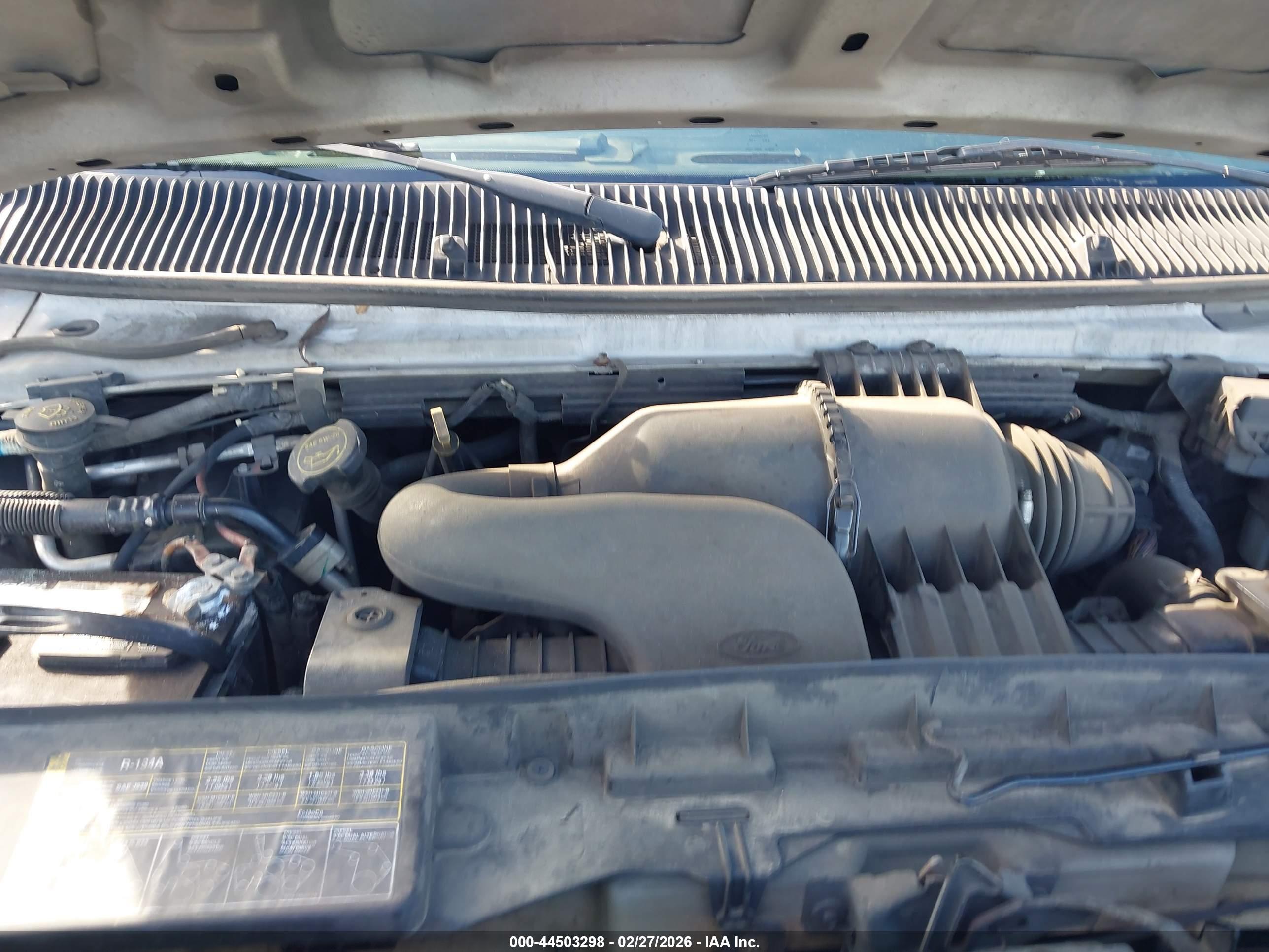 FORD E-150 image 10