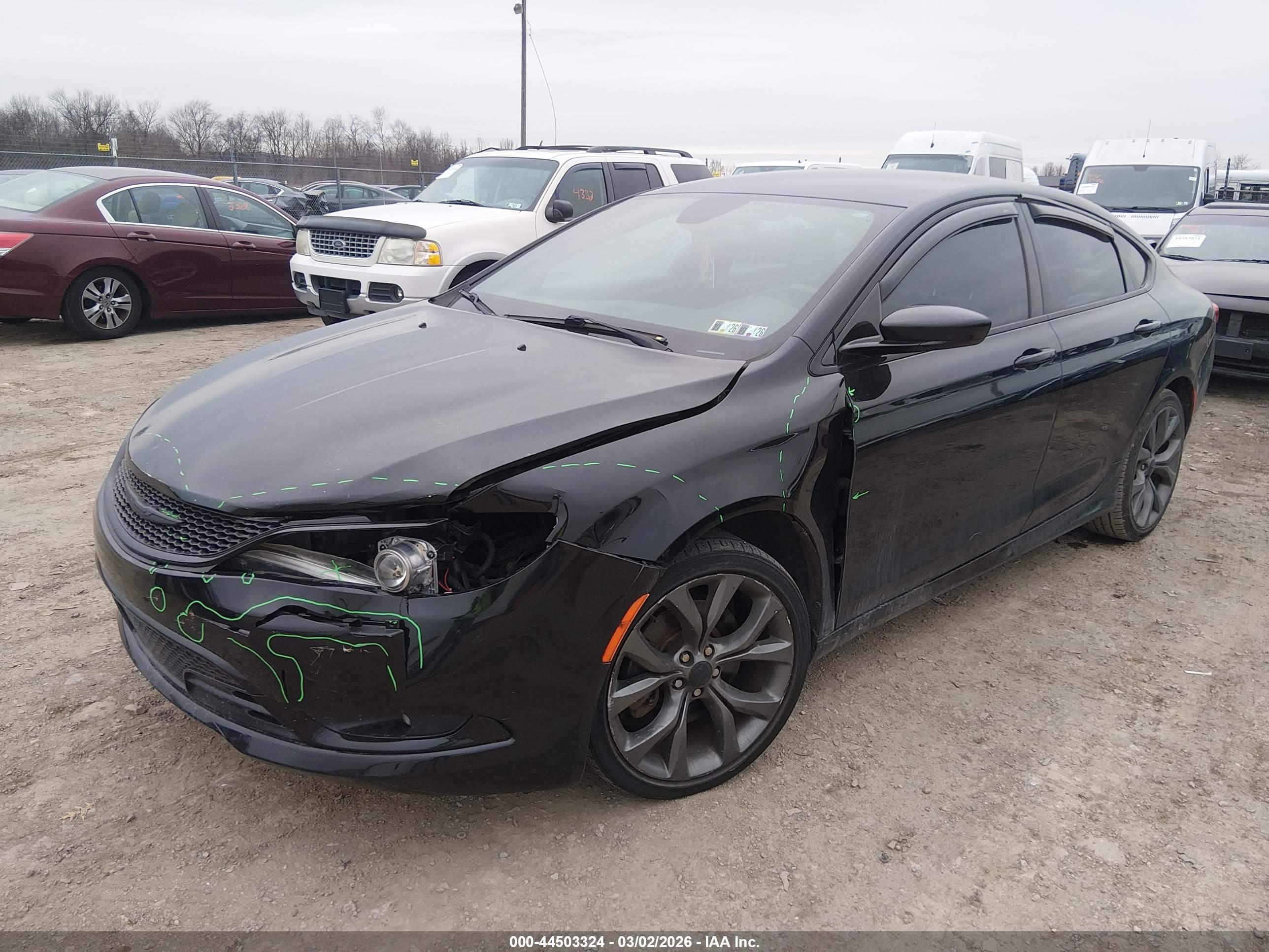 CHRYSLER 200 image 2