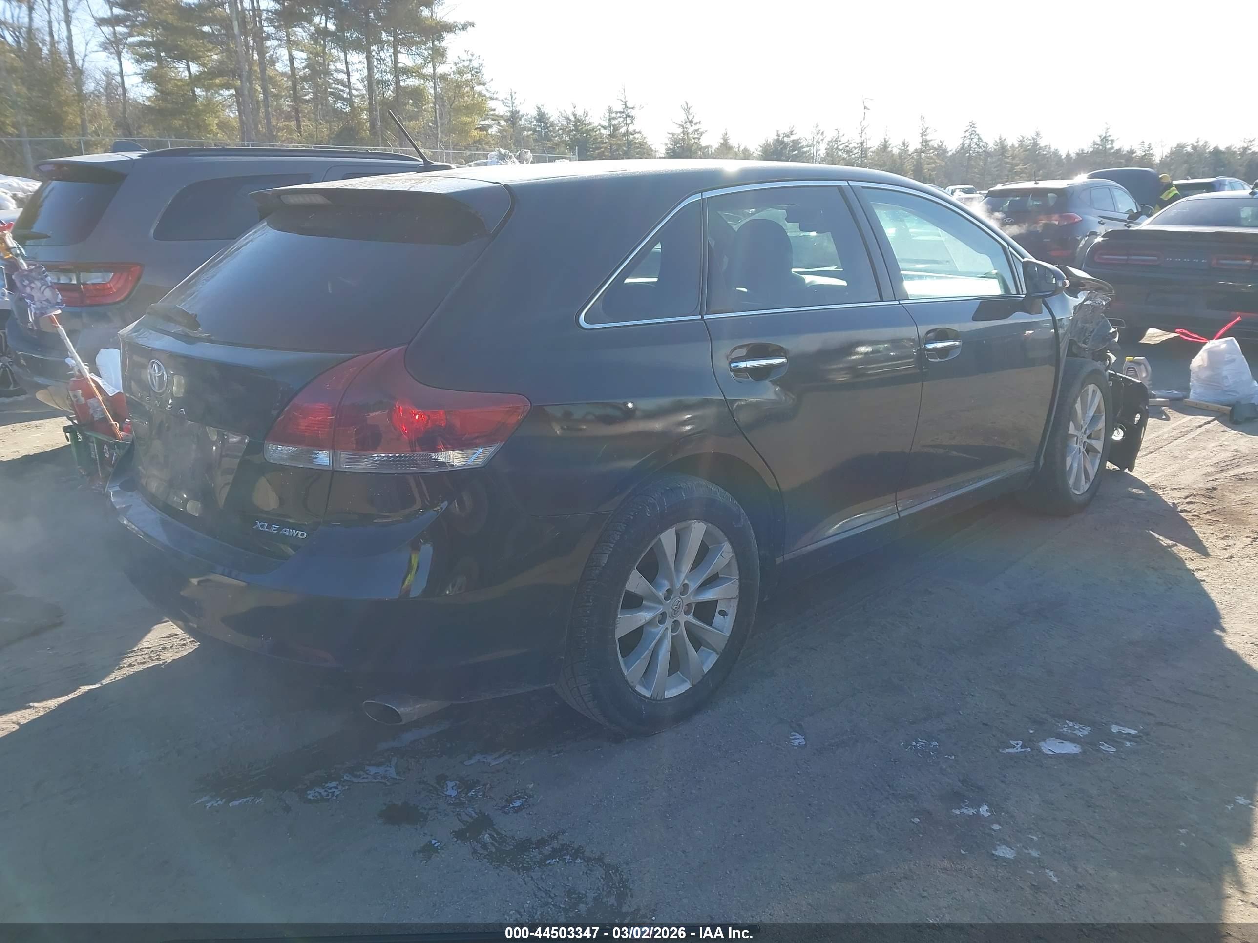 TOYOTA VENZA image 4