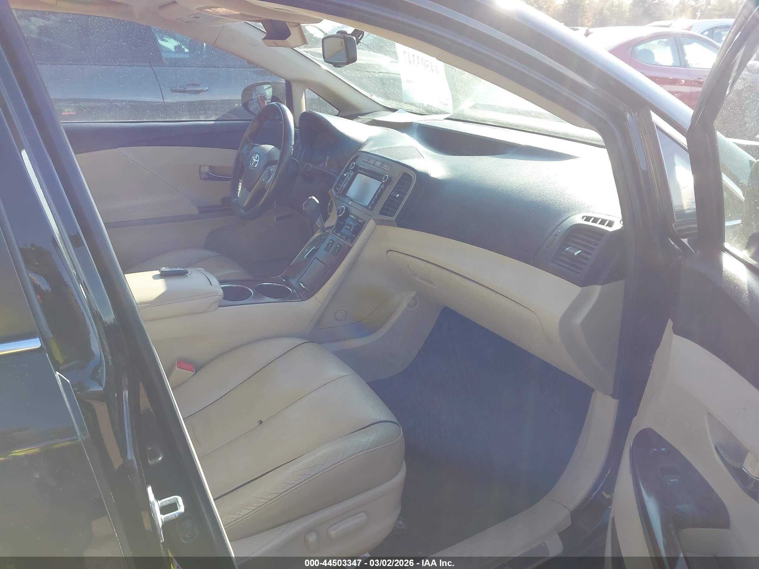 TOYOTA VENZA image 5