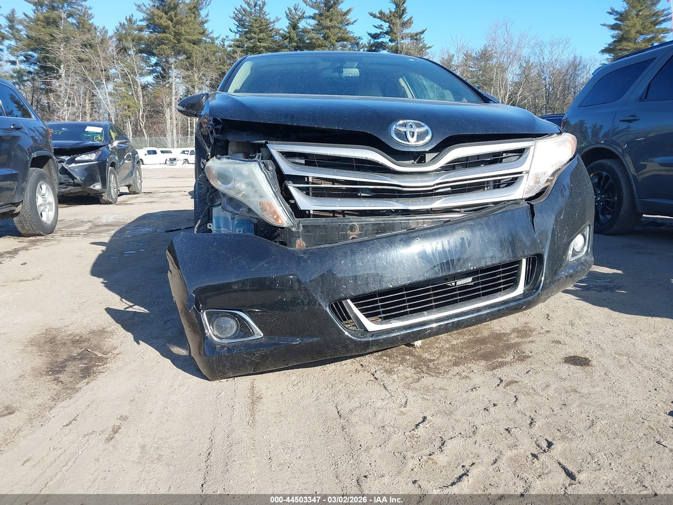 TOYOTA VENZA image 6