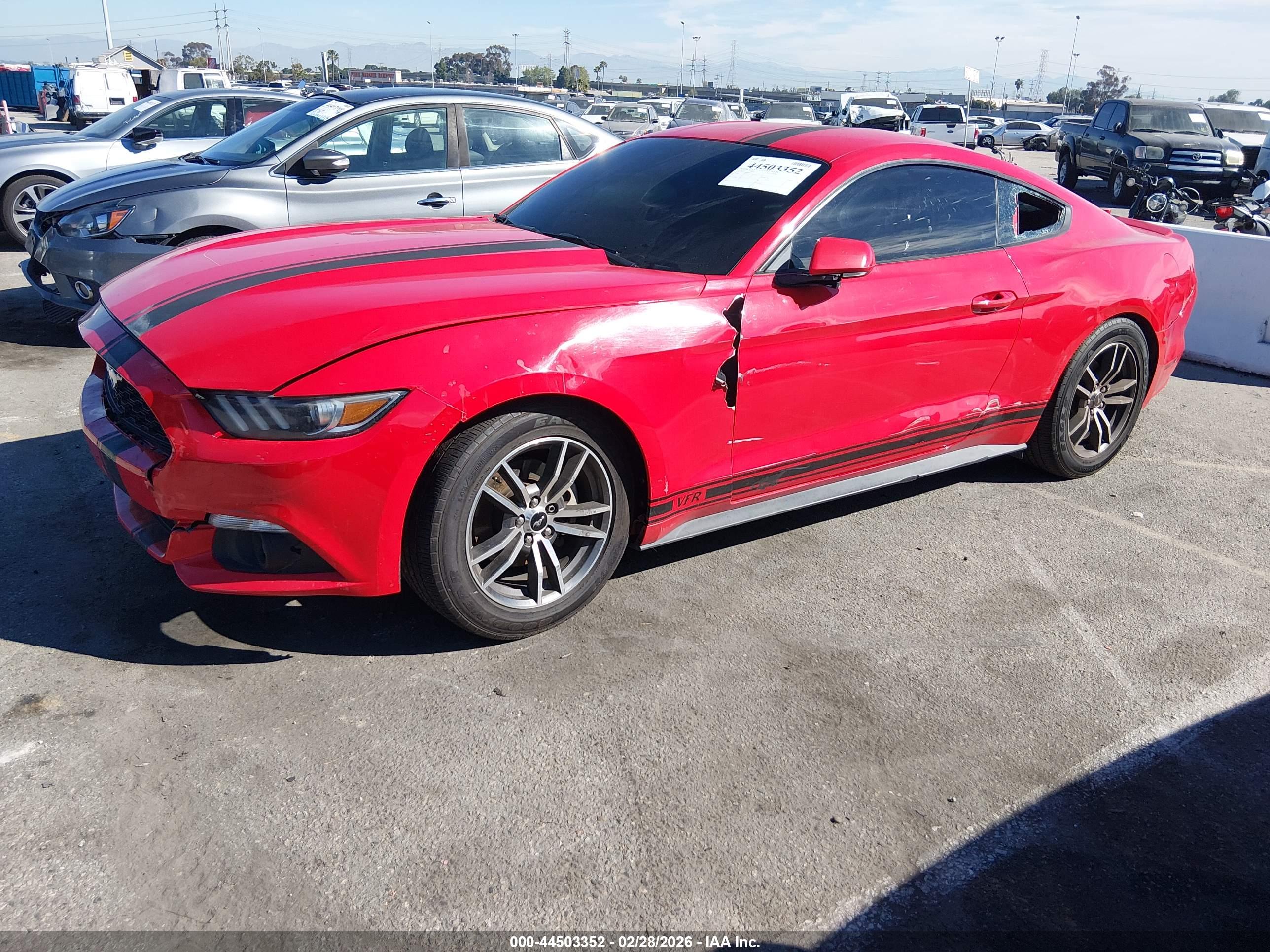 FORD MUSTANG image 2