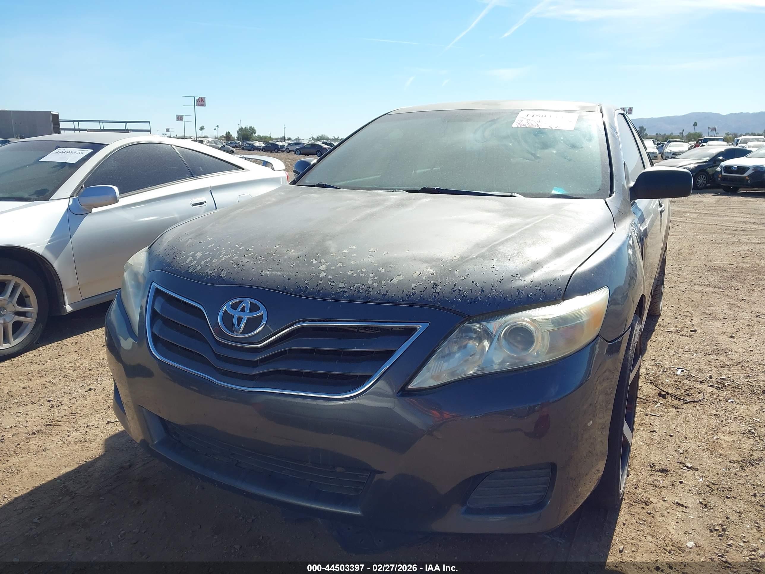 TOYOTA CAMRY image 6