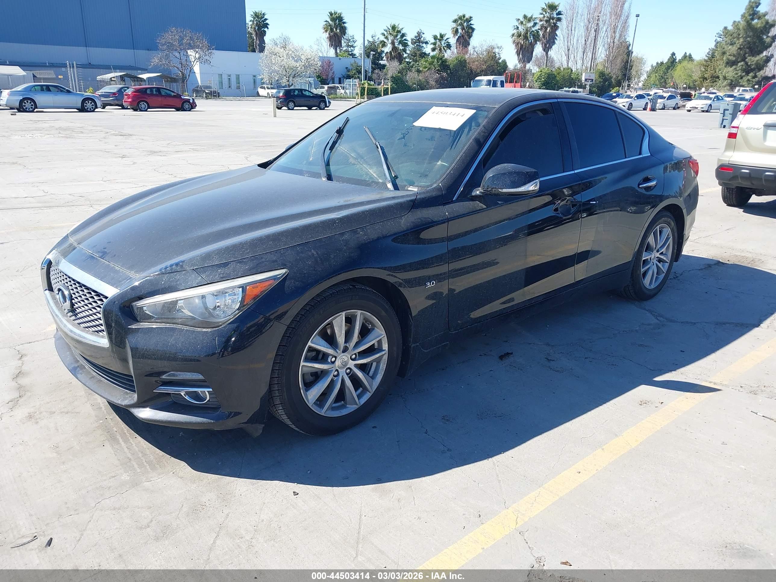 INFINITI Q50 image 2